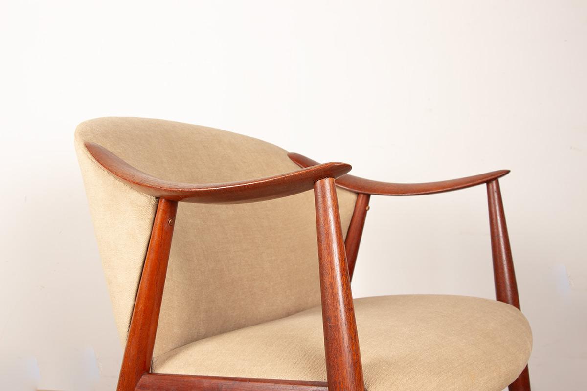 Pair of Scandinavian armchairs in teak and fabric, new Tyrol model by Gerhard Be For Sale 3