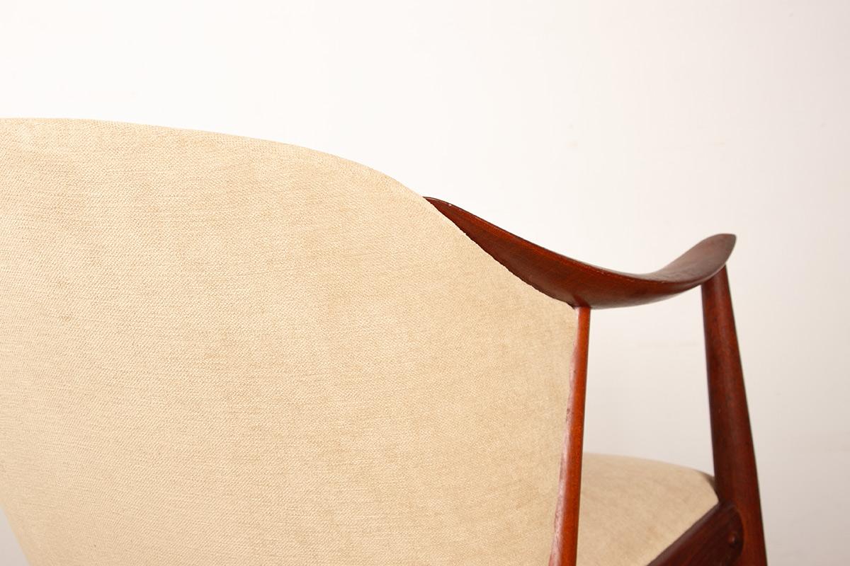 Pair of Scandinavian armchairs in teak and fabric, new Tyrol model by Gerhard Be For Sale 11