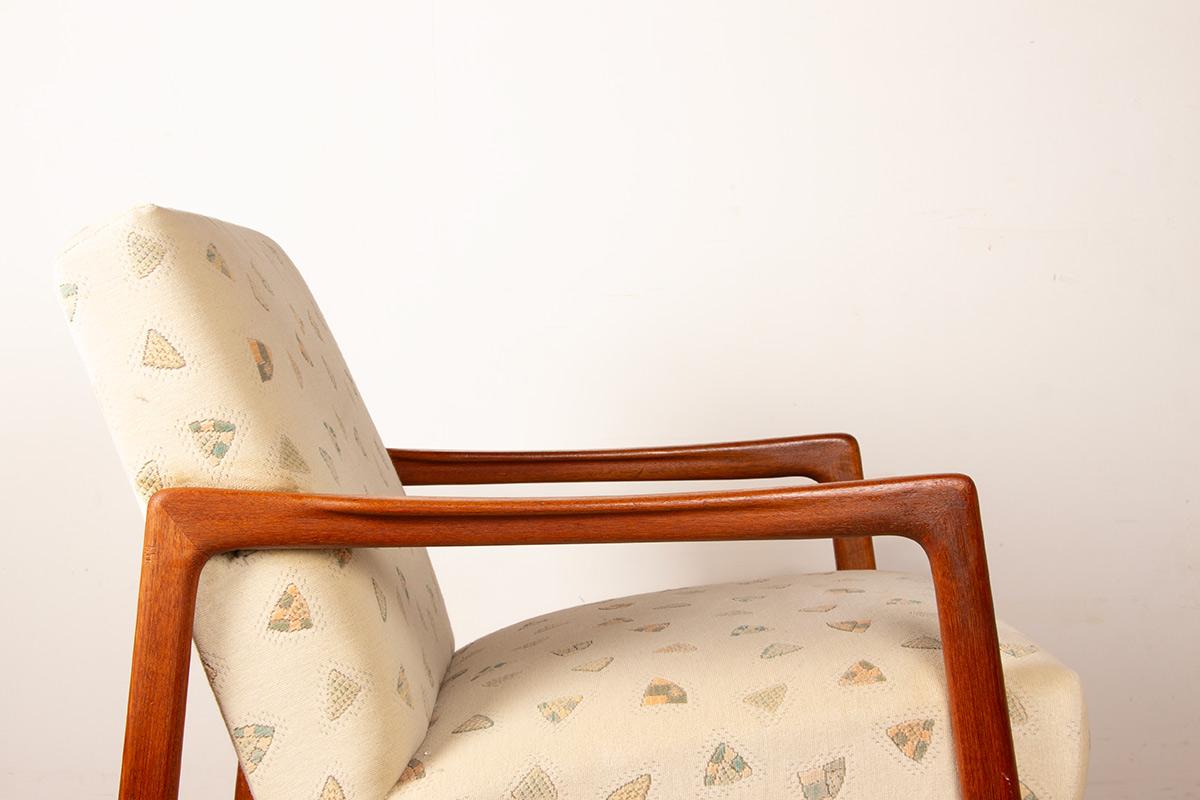 Pair of Scandinavian armchairs in teak and new fabric, 1960. For Sale 6