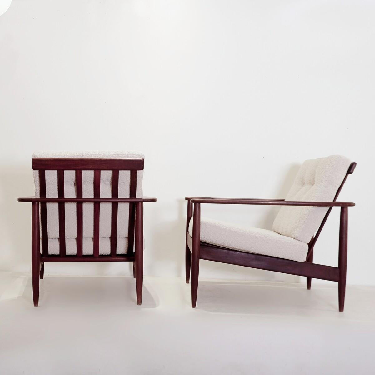 Wood Pair of Scandinavian armchairs - New White Bouclette Fabric For Sale