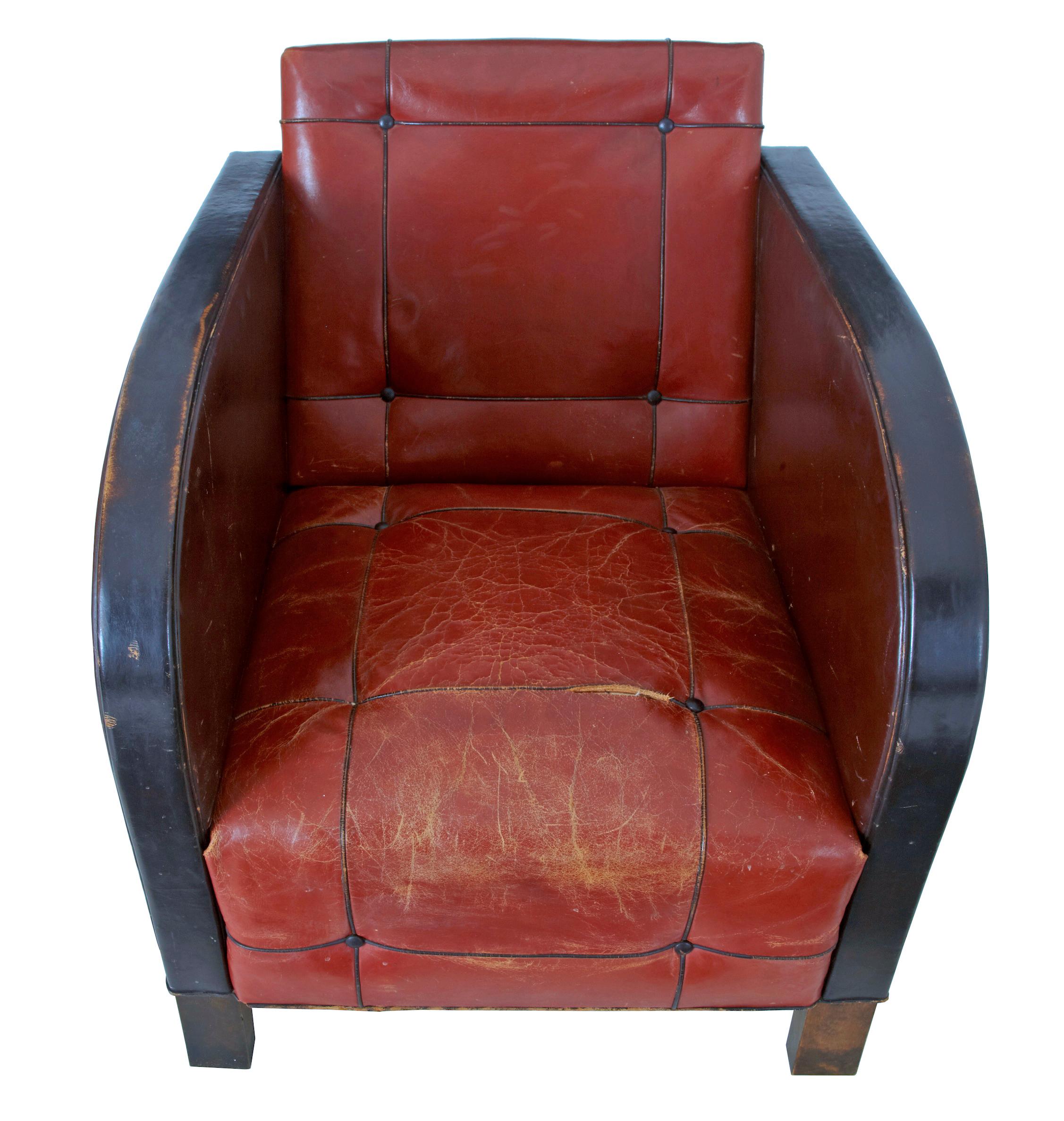 20th Century Pair of Scandinavian Art Deco Leather Club Armchairs