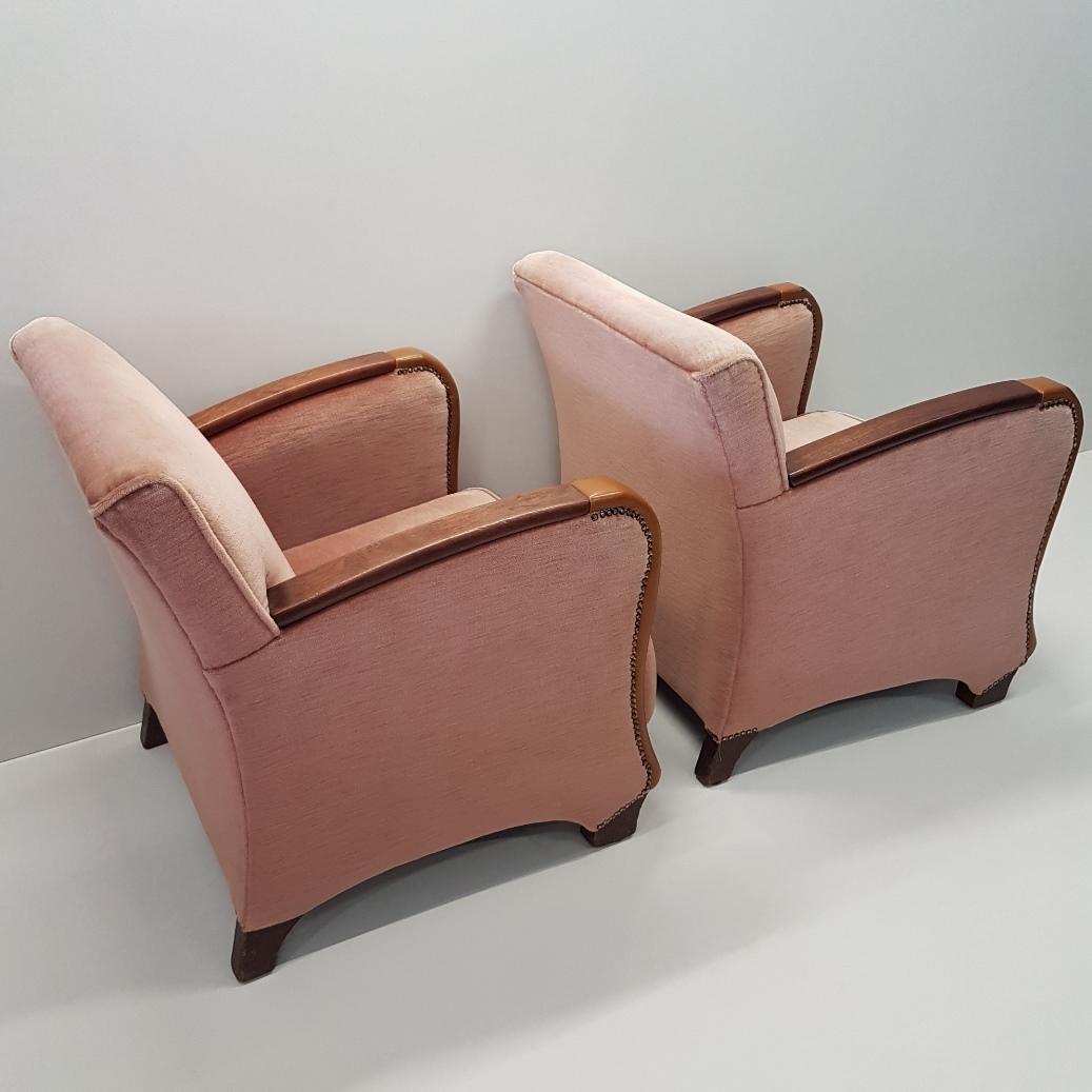 Pair of Scandinavian Art Deco Pink Mohair Club Chairs, 1930s For Sale 1