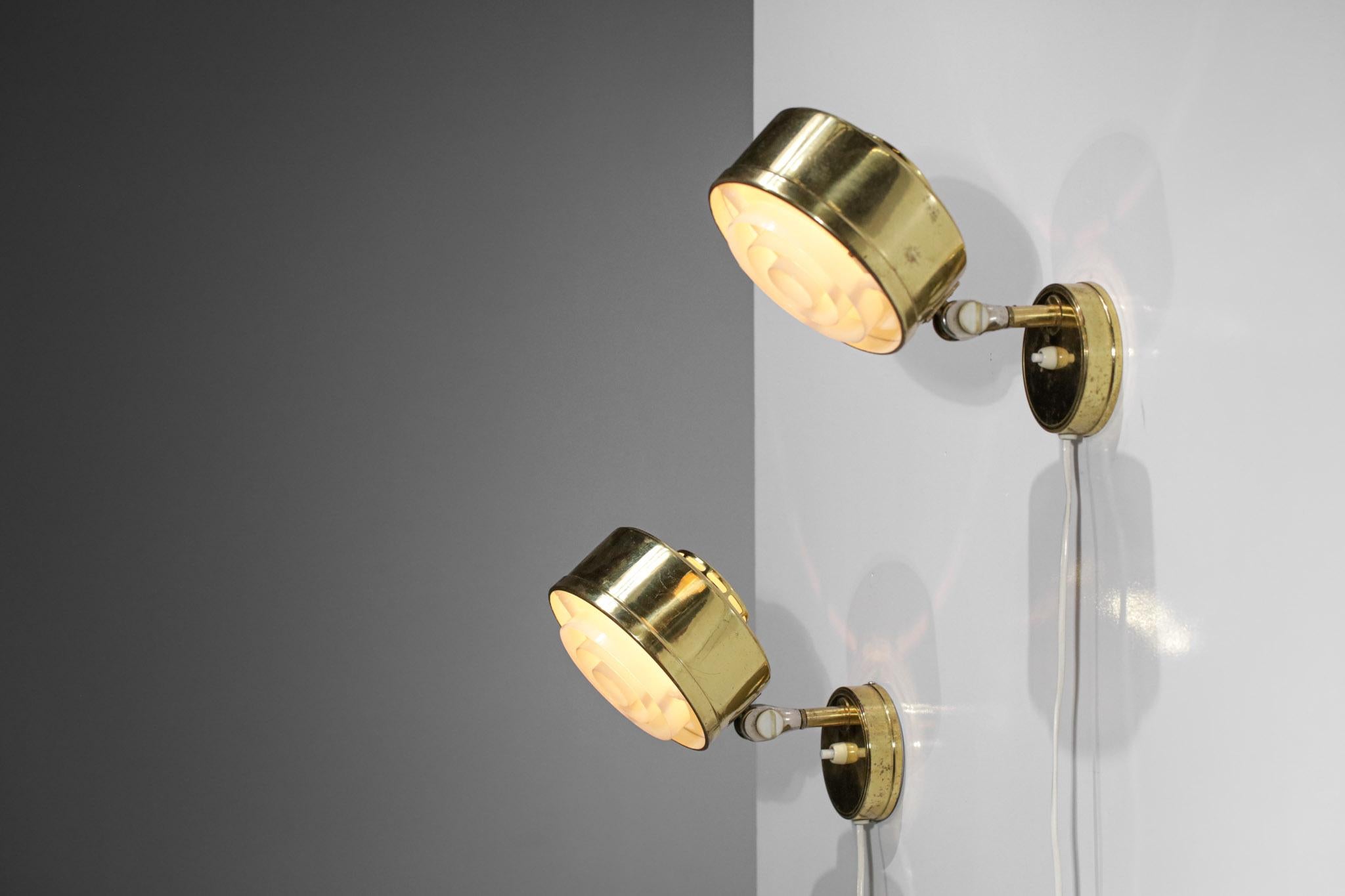 Mid-Century Modern Pair of Scandinavian ASEA 60's Round Brass Sconces Swedish D068 For Sale