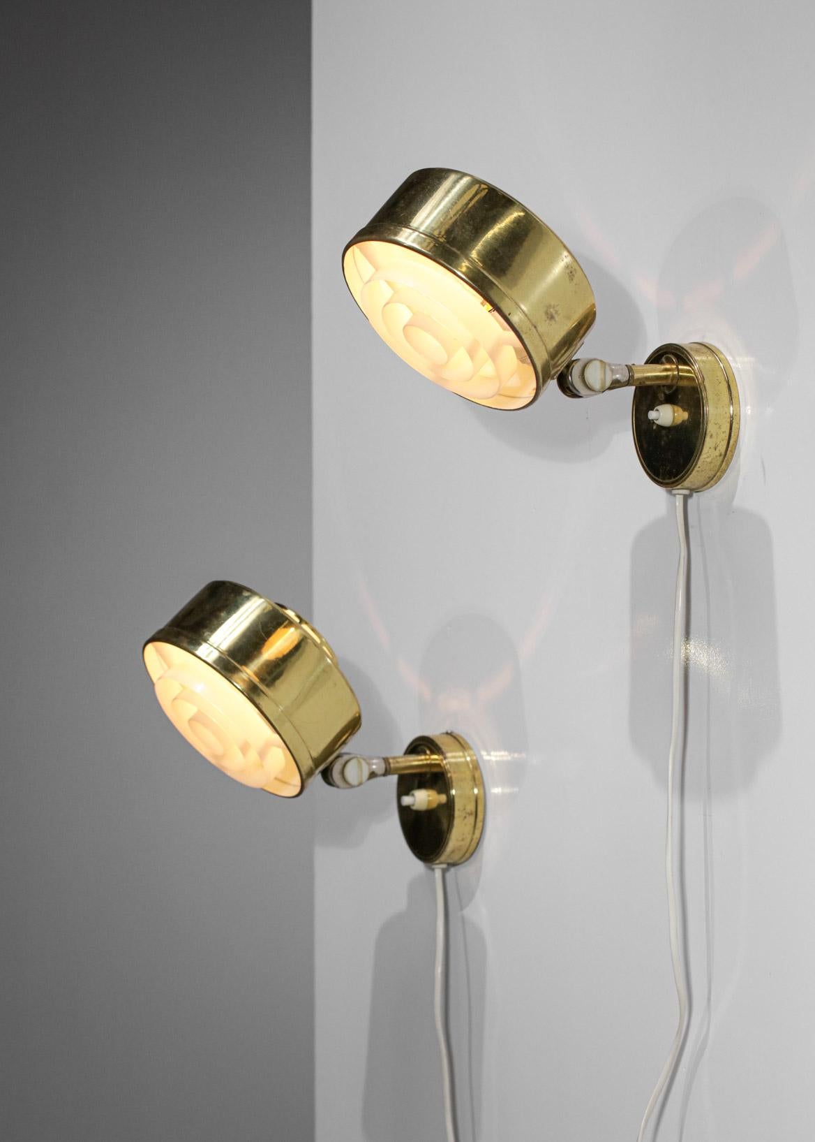 Pair of Scandinavian ASEA 60's Round Brass Sconces Swedish D068 In Good Condition For Sale In Ternay, Auvergne-Rhône-Alpes