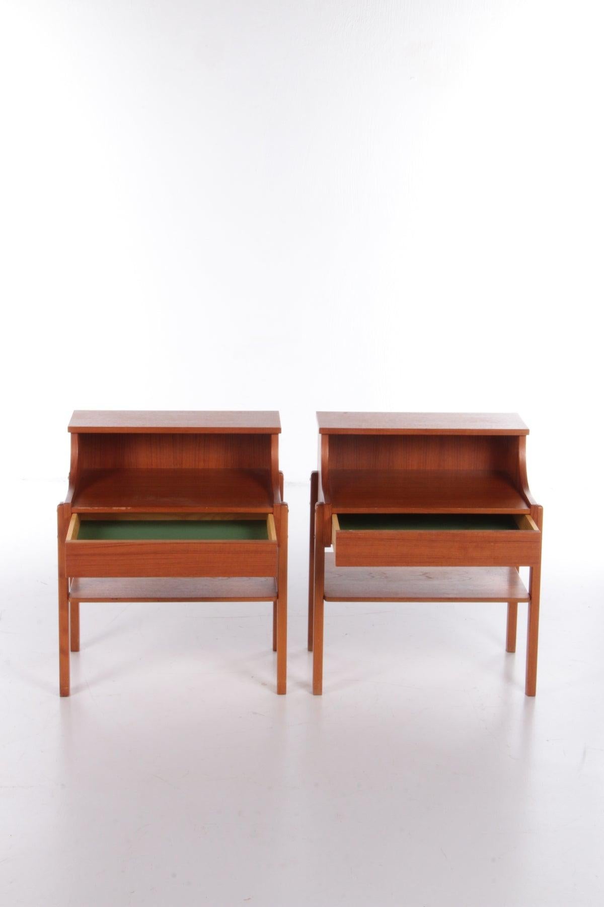 Mid-Century Modern Pair of Scandinavian Bedside Tables in Teak by AB Carlstrom & Co, 1960 For Sale