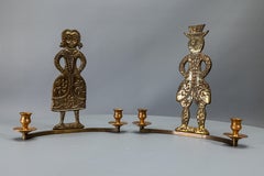 Pareja de candelabros de pared escandinavos figurados de latón, años 70