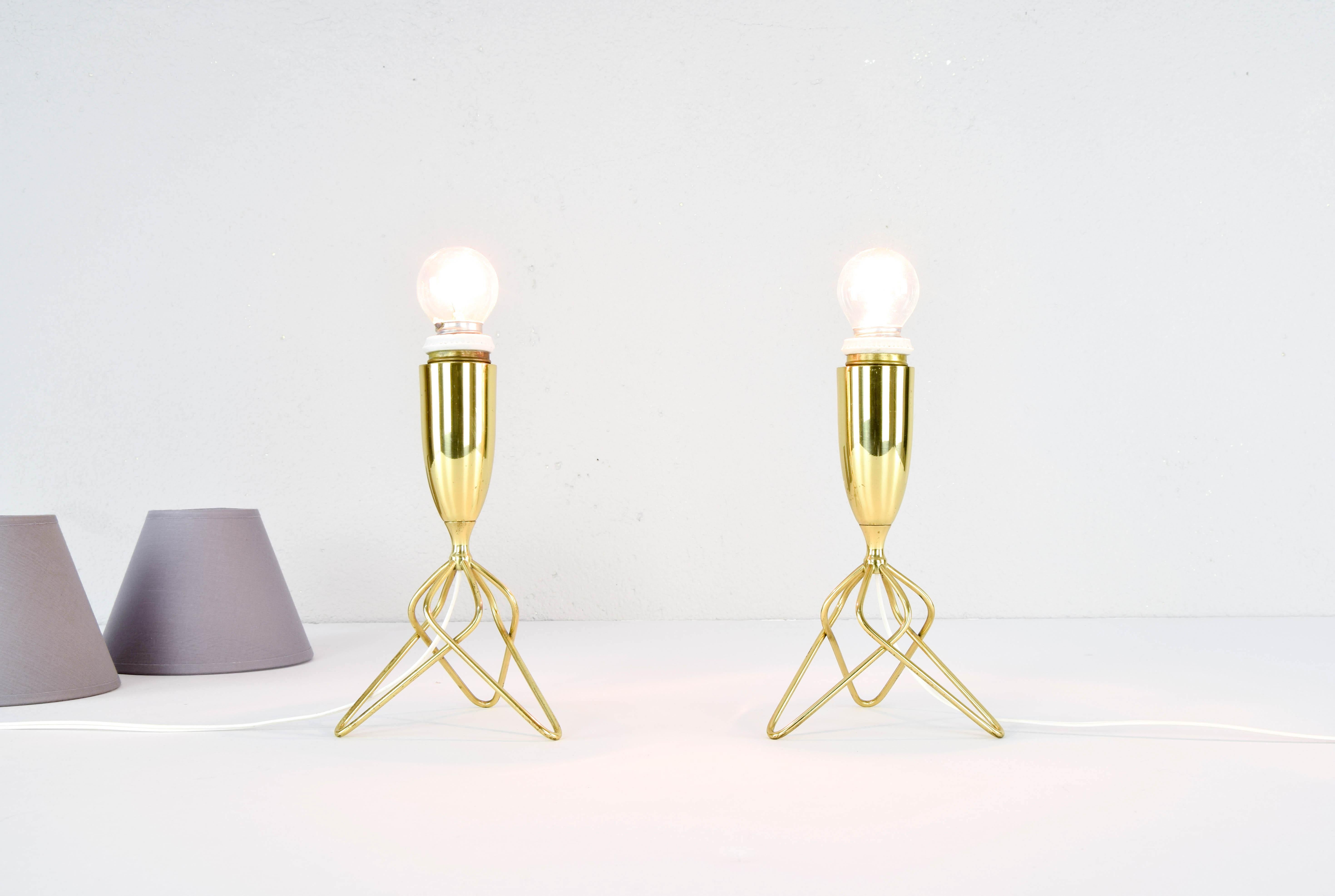 Danish Pair of Scandinavian Brass Tripod Table Lamps with Gray Lampshades, Denmark 60s For Sale