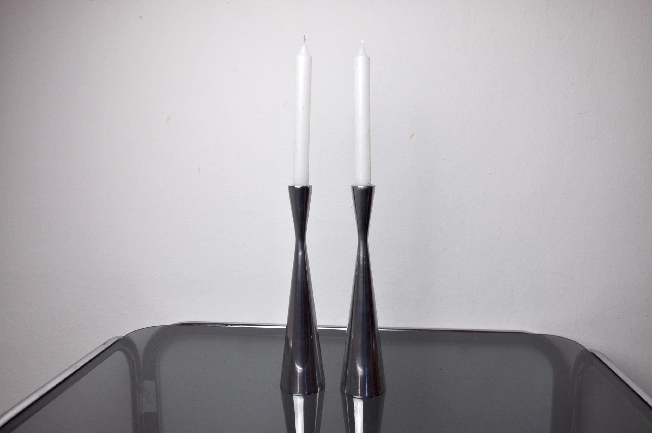 Late 20th Century Pair of Scandinavian Diabolo Candle Holders, Aluminum, Sweden, circa 1970 For Sale