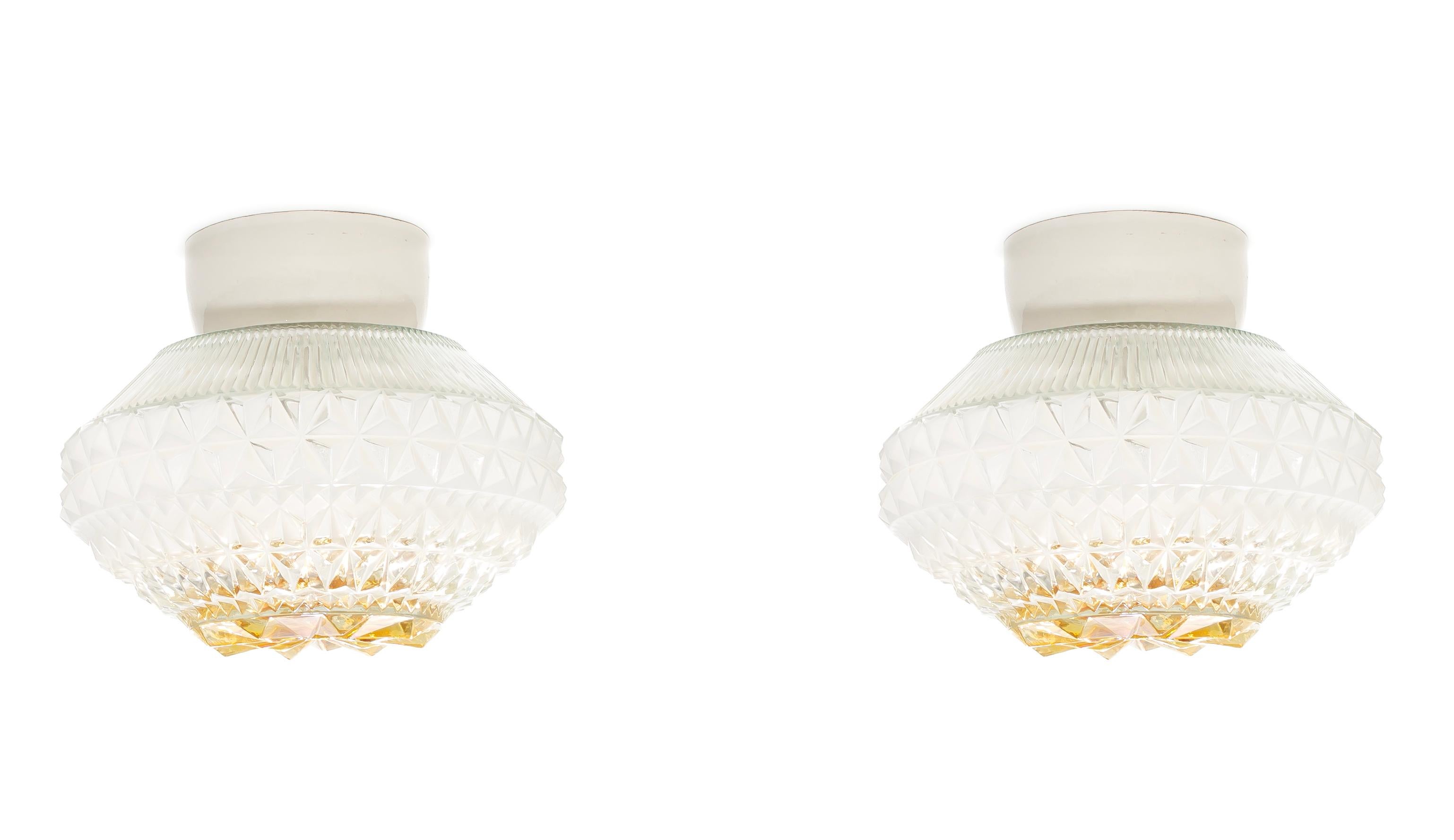 Pair of Scandinavian Flush Mount Ceiling Lamps, 1950s en Bueno estado para la venta en Oslo, NO