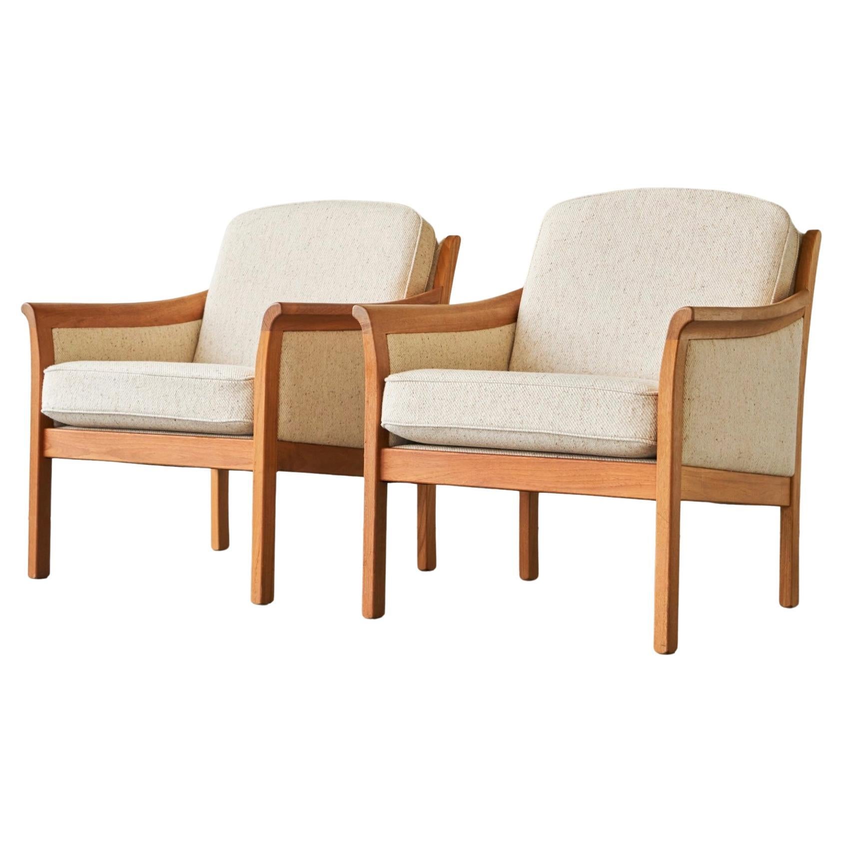 Pair of Scandinavian Lounge Chairs in Wool with Ottoman 1960s