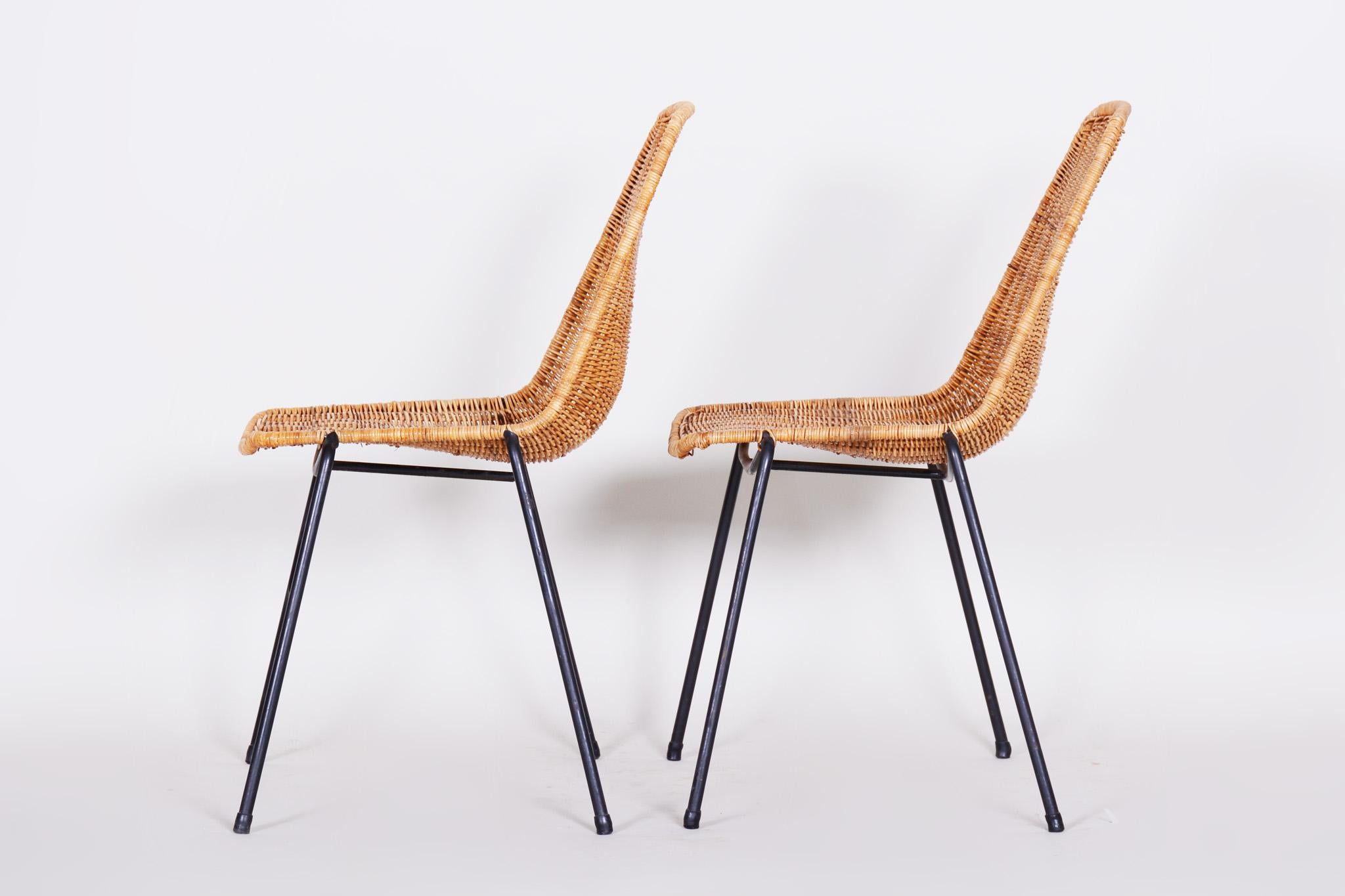 Pair of Scandinavian Midcentury Chairs, 1960s, Rattan-Metal, Original Condition In Good Condition In Horomerice, CZ