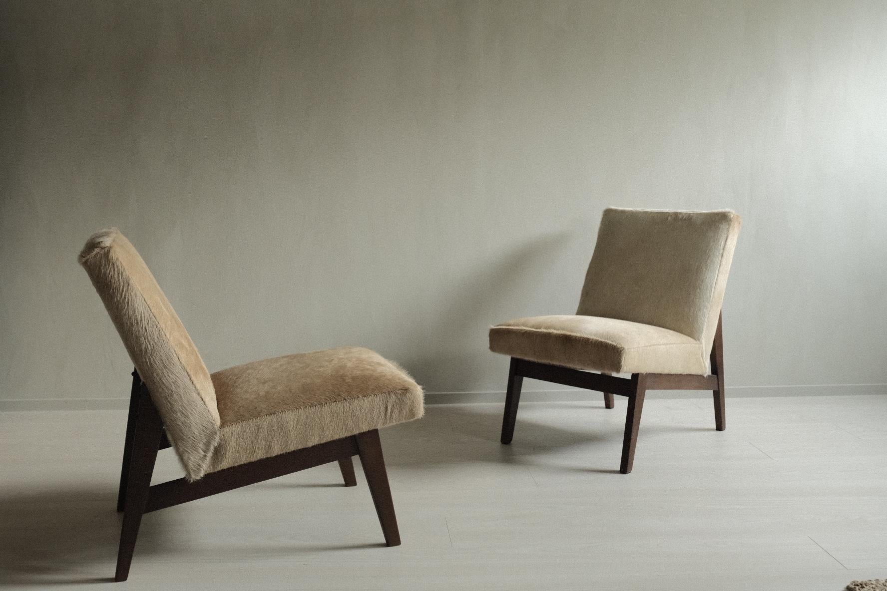 Pair of Scandinavian Mid-Century Chairs, in Style of Pierre Jenneret, 1950s 4