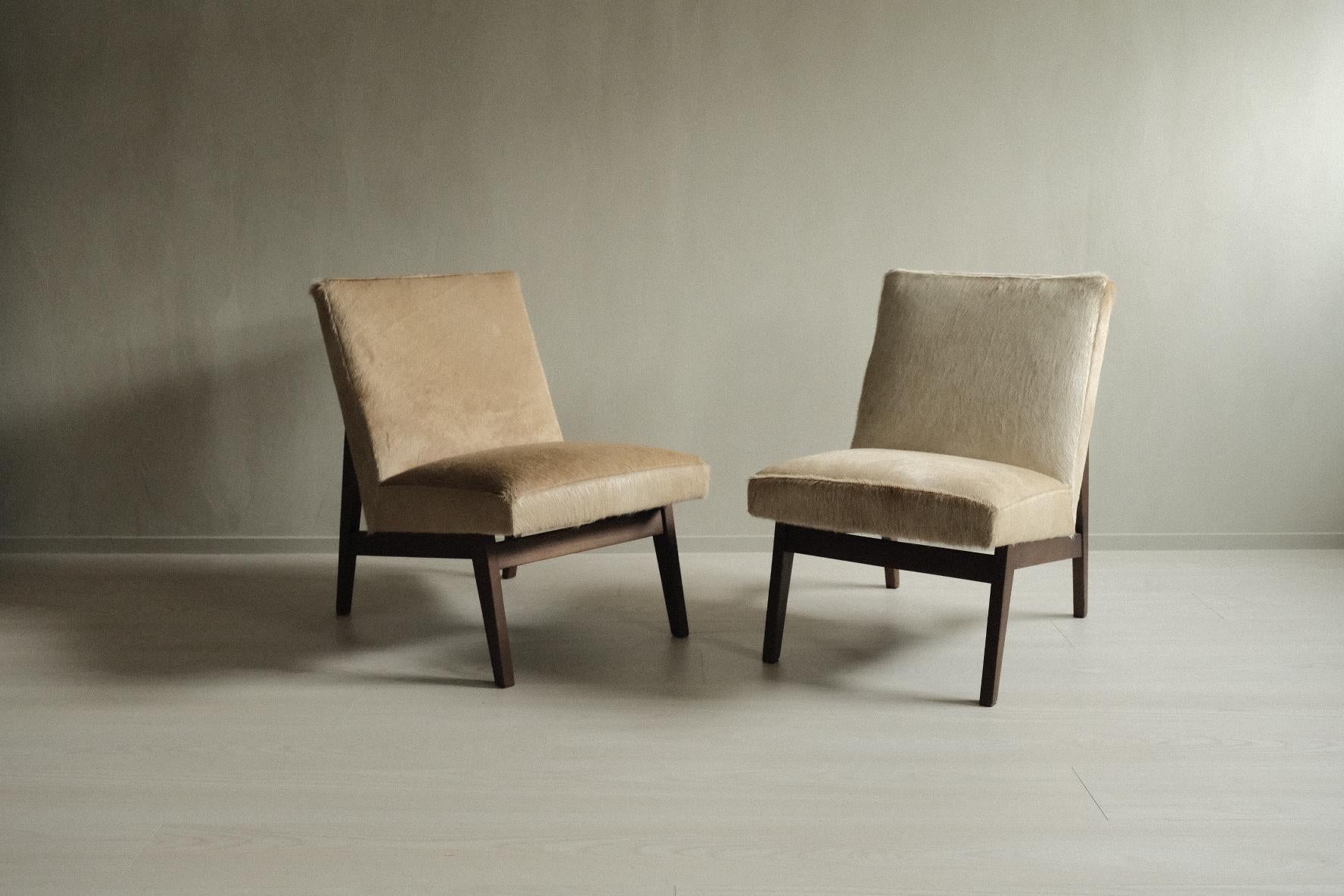 Pair of Scandinavian Mid-Century Chairs, in Style of Pierre Jenneret, 1950s 1