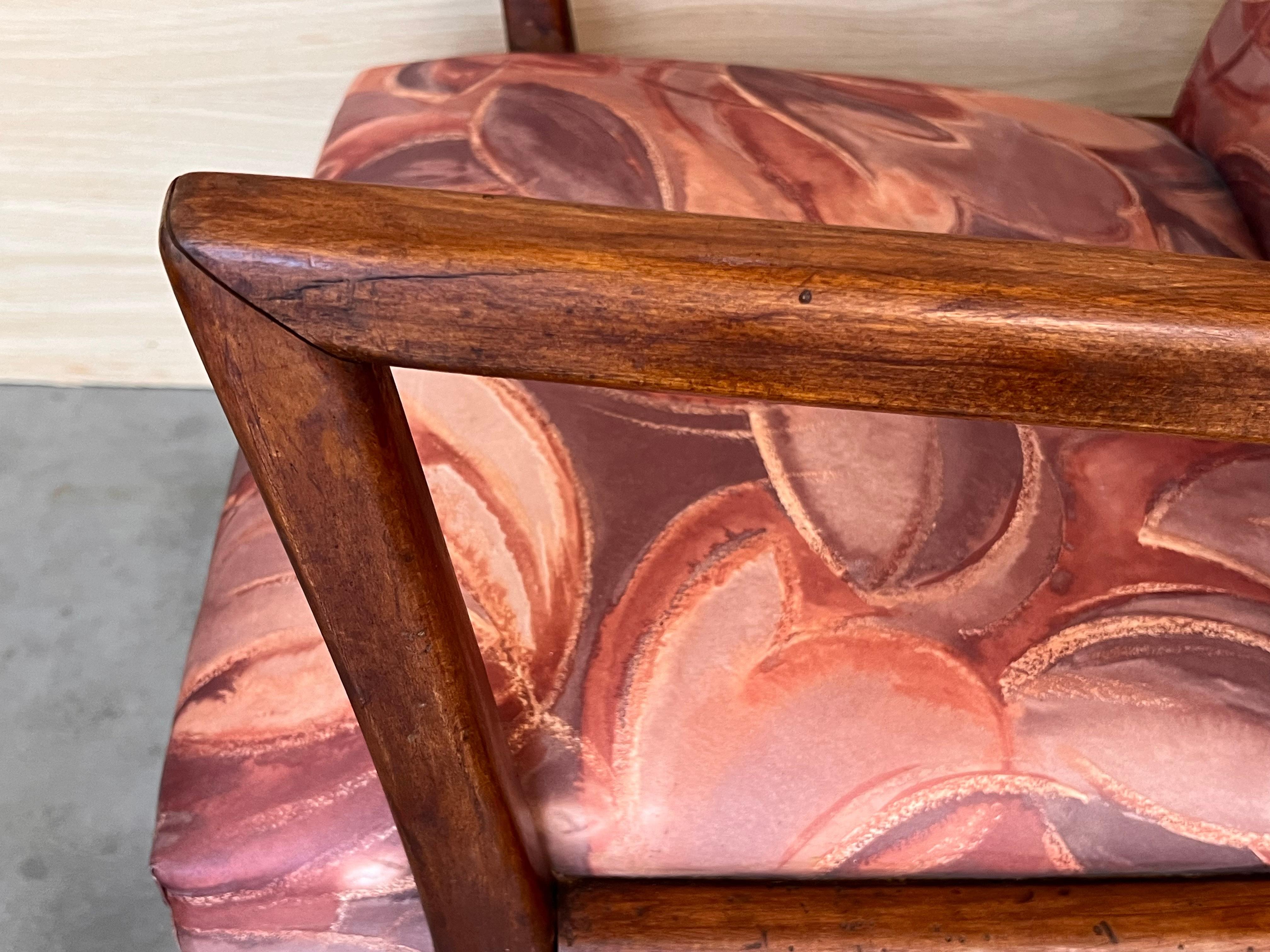Paire de fauteuils club scandinaves colorés en teck, modernes du milieu du siècle dernier en vente 6