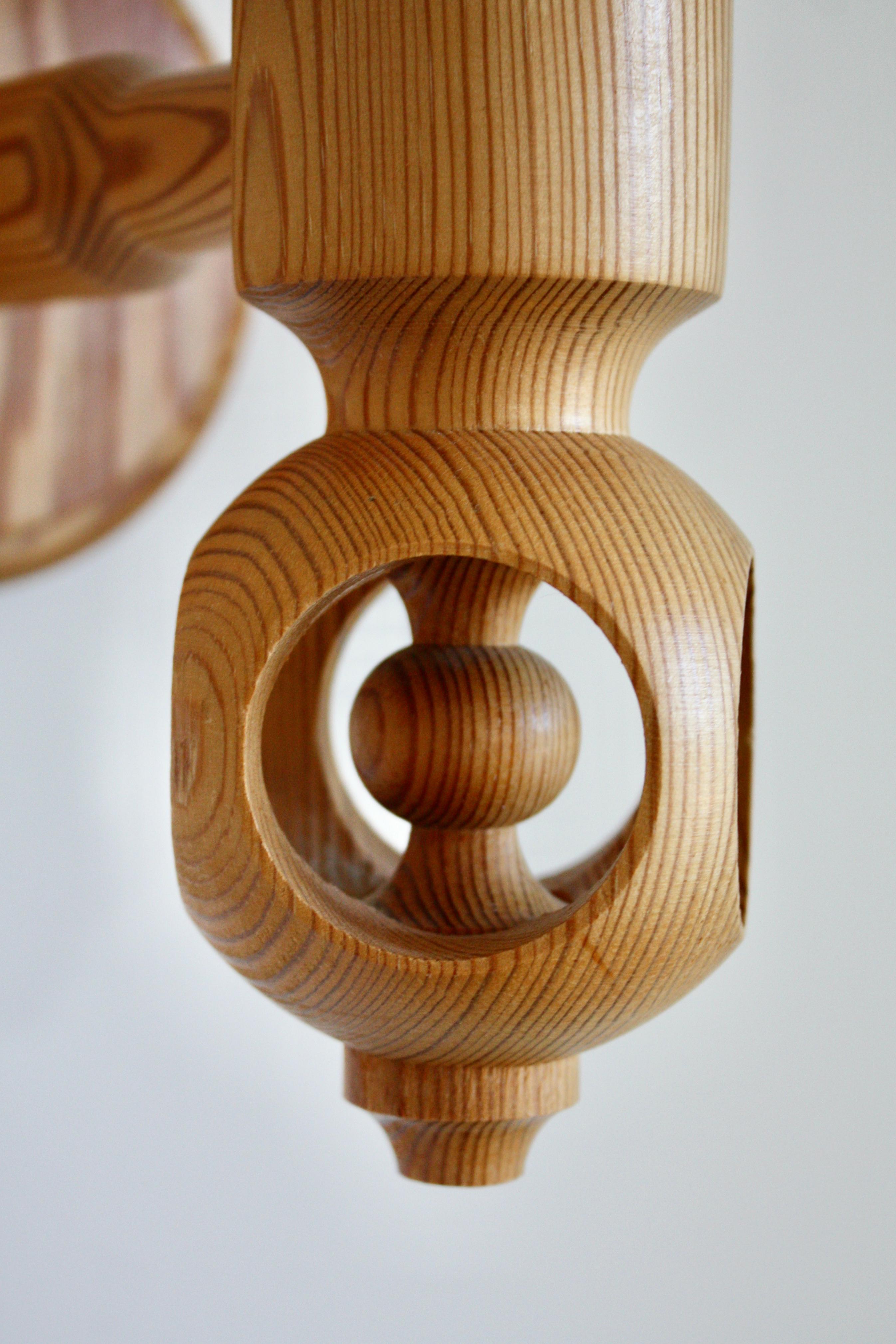 Pair of Scandinavian Mid-Century Wall Lamps in Pine, Textile Shades, Signed, 70s in vendita 3