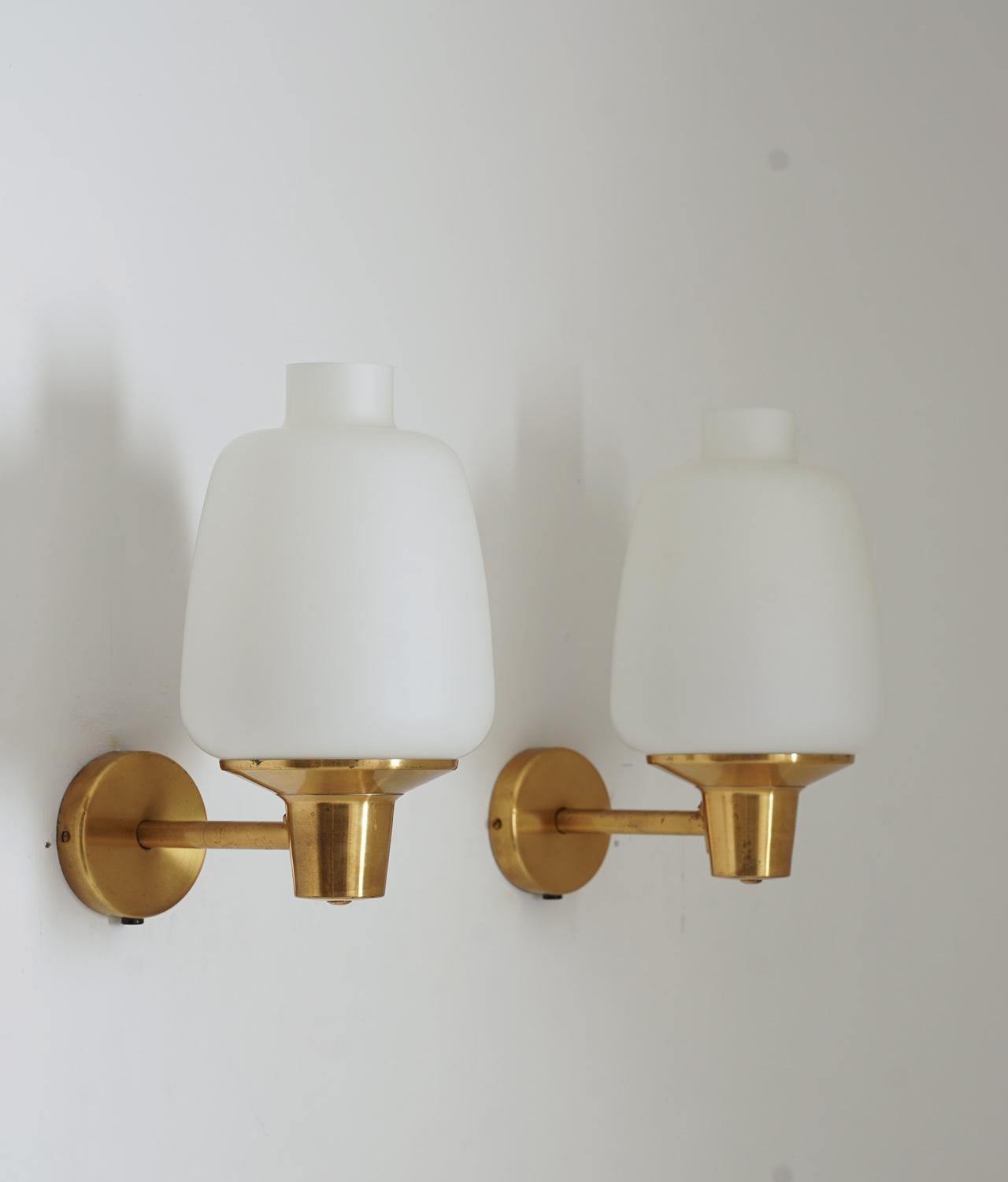 Mid-Century Modern Pair of Scandinavian Midcentury Wall Lamps in Brass and Glass