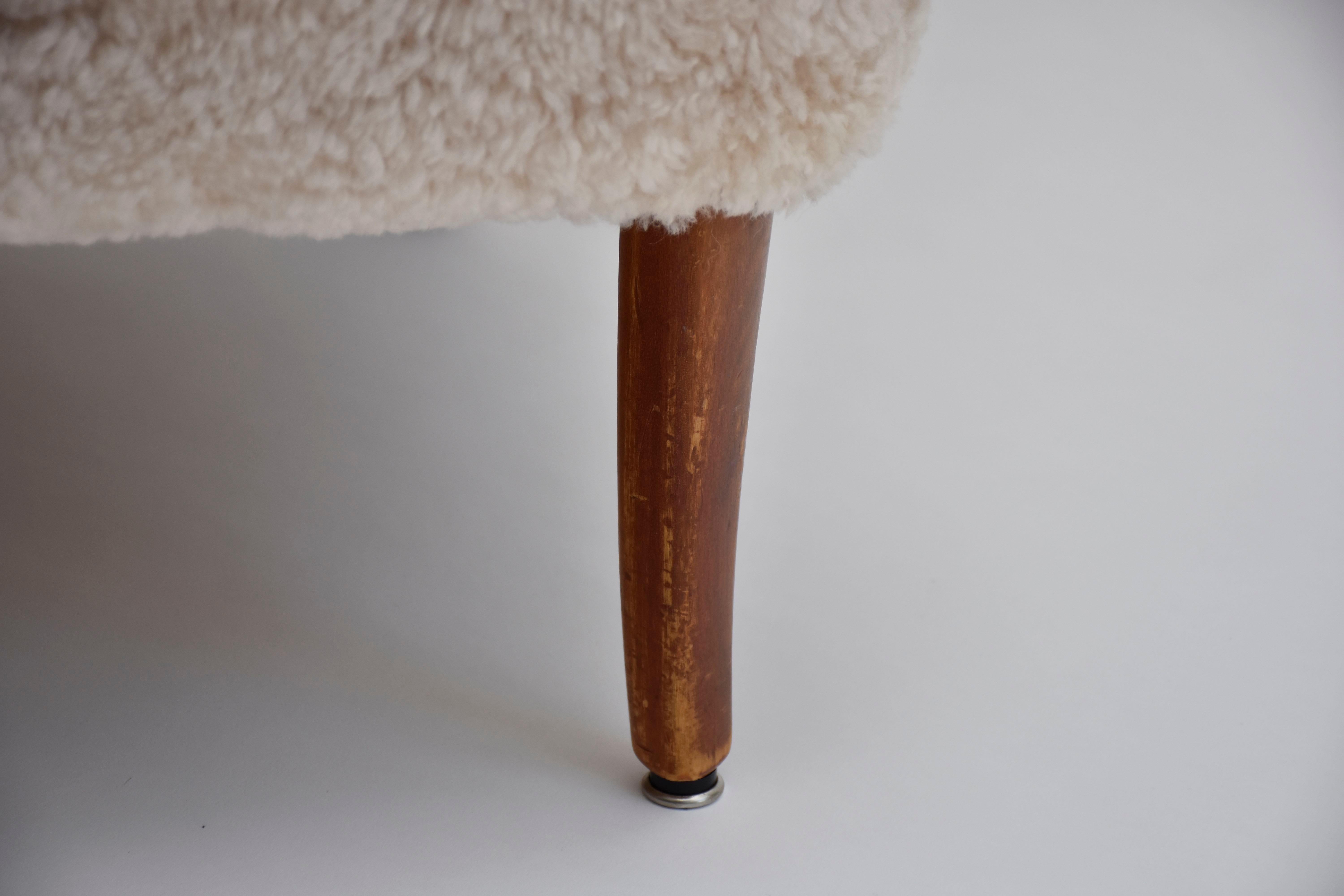 20ième siècle Paire de fauteuils scandinaves modernes «tora Furulid » de Carl Malmsten en vente