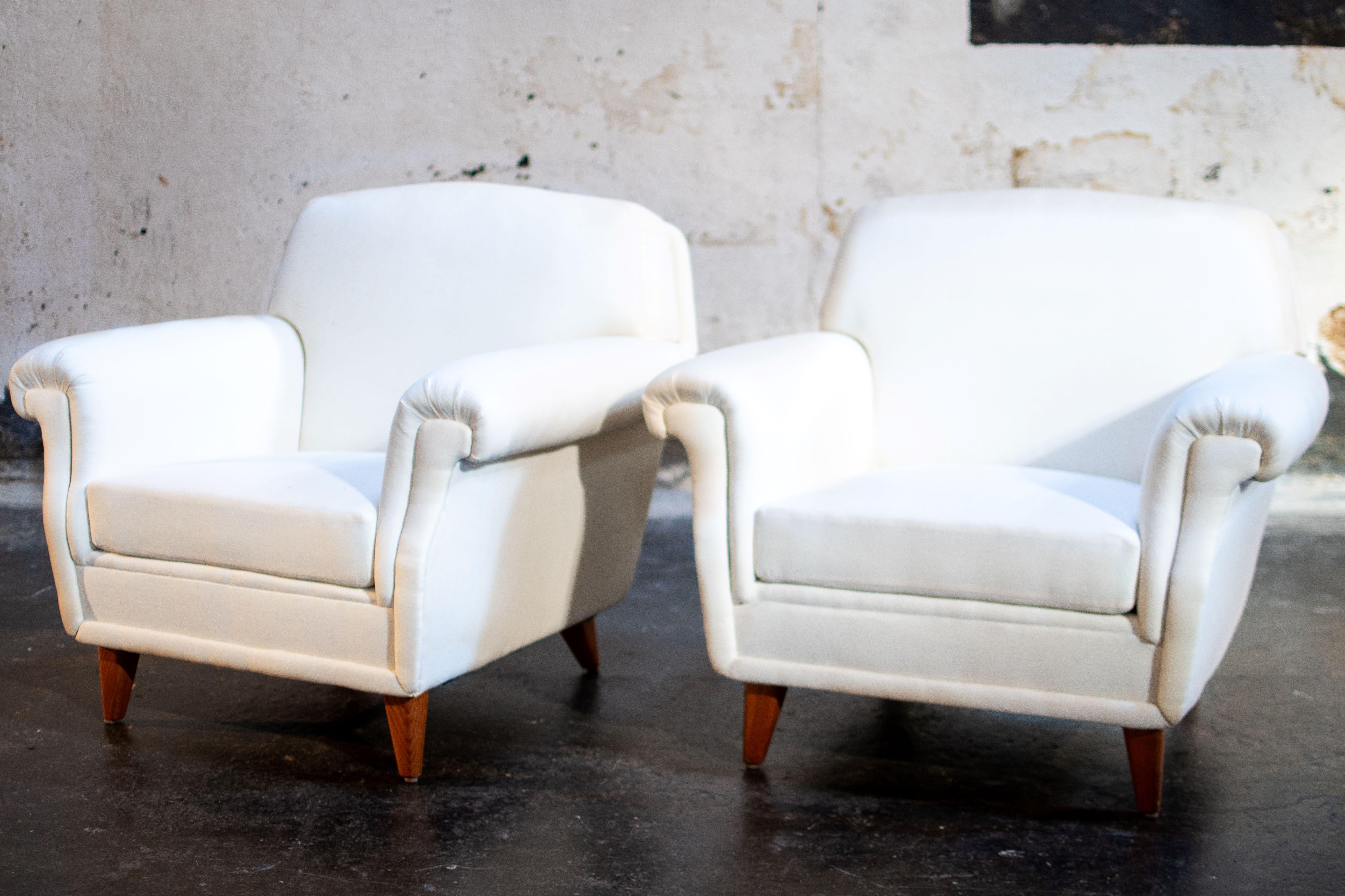 Pair of Scandinavian Modern Broderna Anderssons Arm Chairs - COM Ready In Excellent Condition For Sale In Atlanta, GA