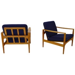 Pair of Scandinavian Modern Easy chairs designed by Illum Wikkelsø