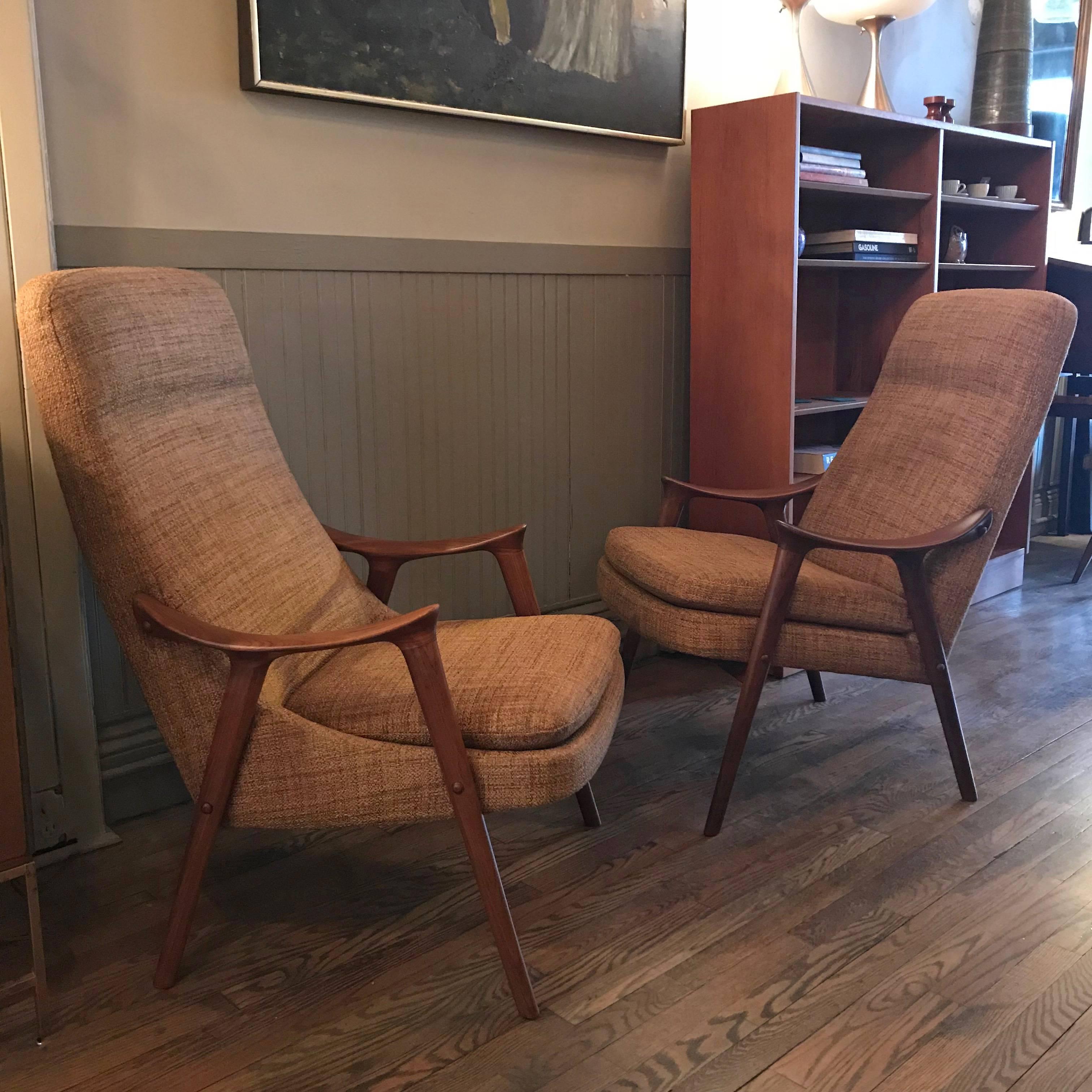 Pair of Scandinavian Modern Lounge Chairs by Ingmar Relling for Gustav Bahus 6