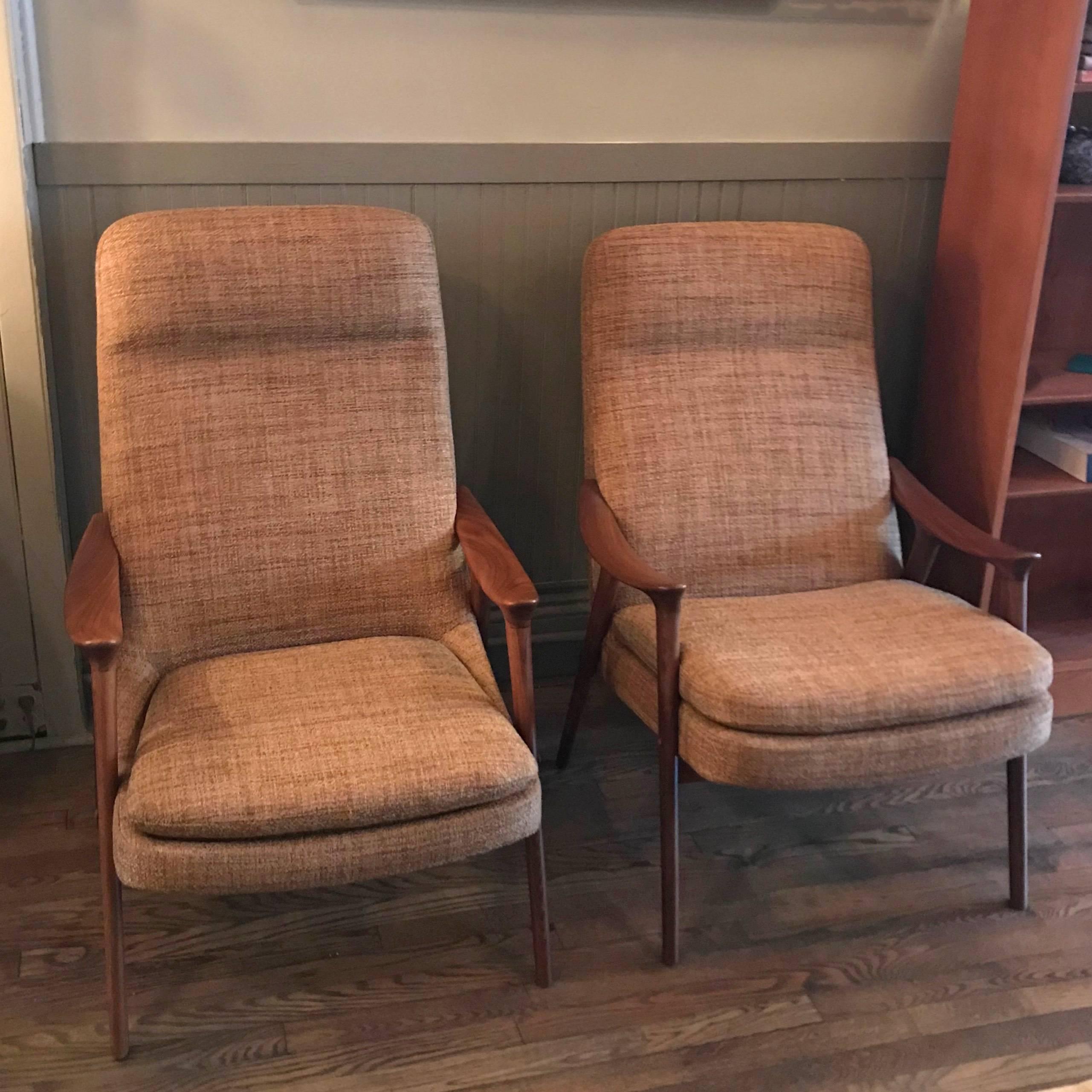 Pair of Scandinavian Modern Lounge Chairs by Ingmar Relling for Gustav Bahus 7