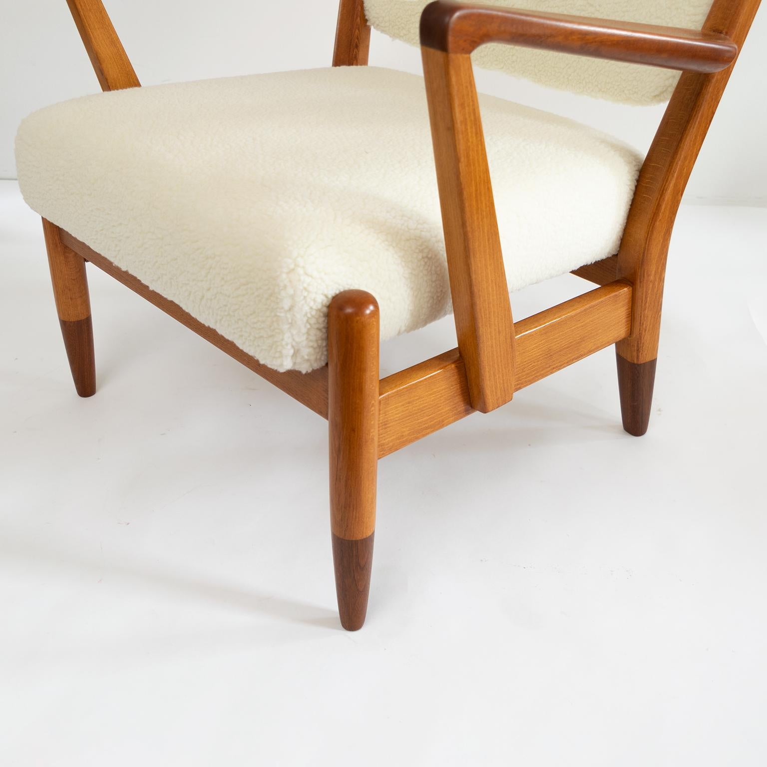 Pair of Scandinavian Modern Lounge Chairs with Faux Sheepskin, Teak Details 2