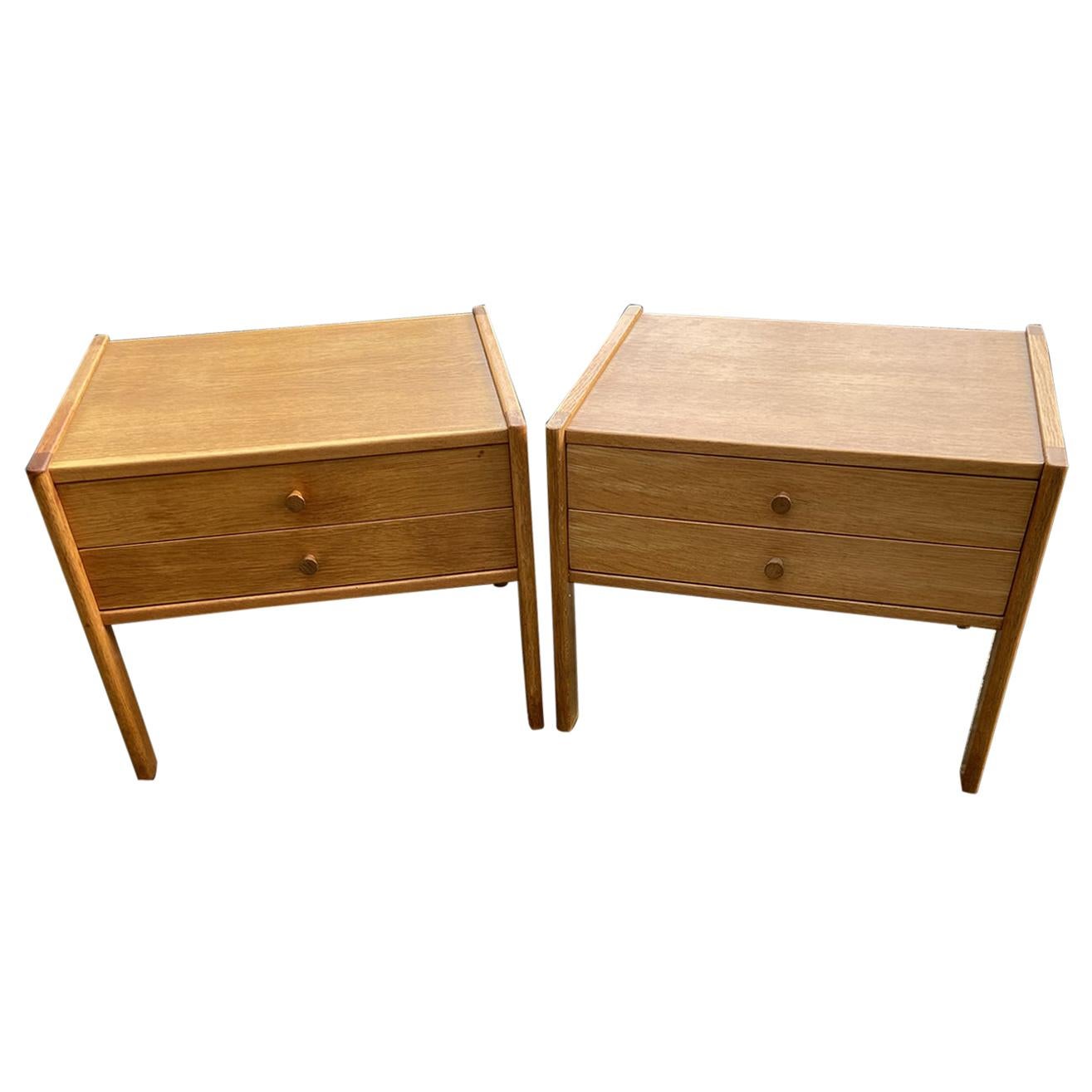Pair of Scandinavian Modern Oak Bedside Tables
