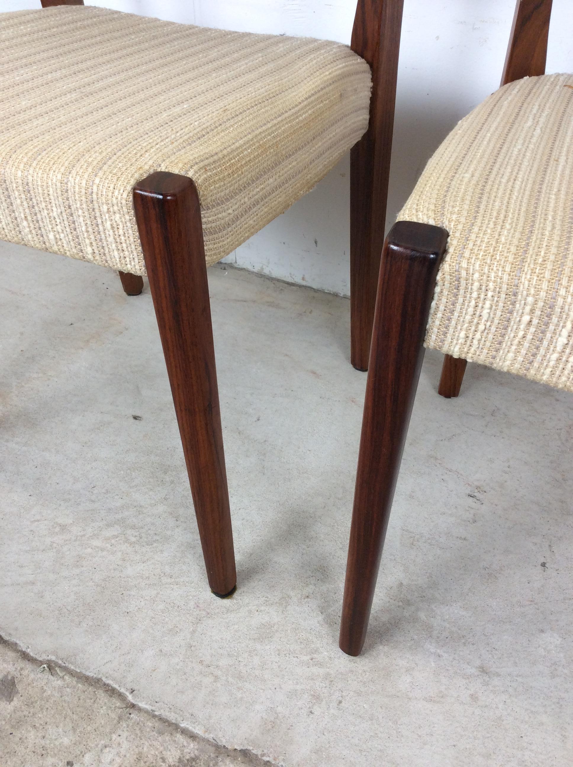 Paar skandinavische moderne Rosenholzstühle mit Vintage-Polsterung im Angebot 7