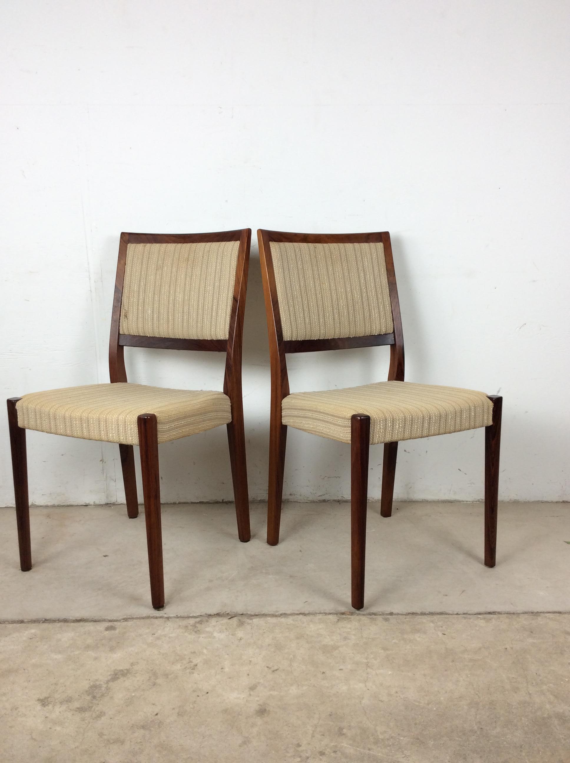 Paar skandinavische moderne Rosenholzstühle mit Vintage-Polsterung im Angebot 11