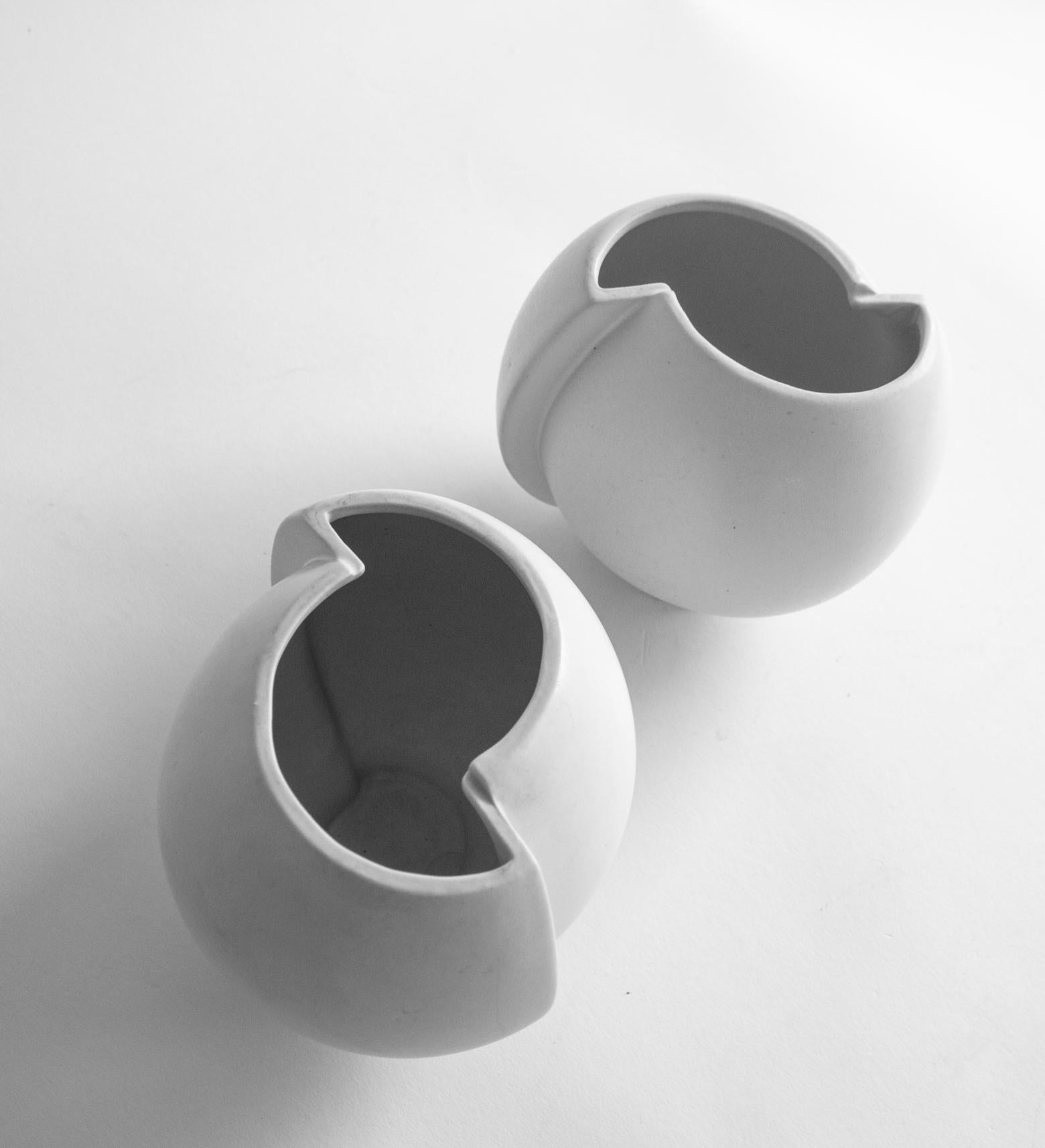 Swedish Pair of Scandinavian Modern Stoneware Vase Model Surrea Designed by Wilhelm Kåge