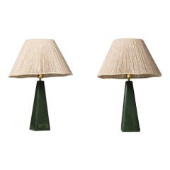 Pareja de lámparas de mesa modernas escandinavas, Lisa Johansson-Pape, Orno Oy, 1950/1960