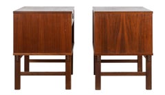Paire de tables de nuit en teck modernes scandinaves par Dux of Sweden Folke Ohlsson