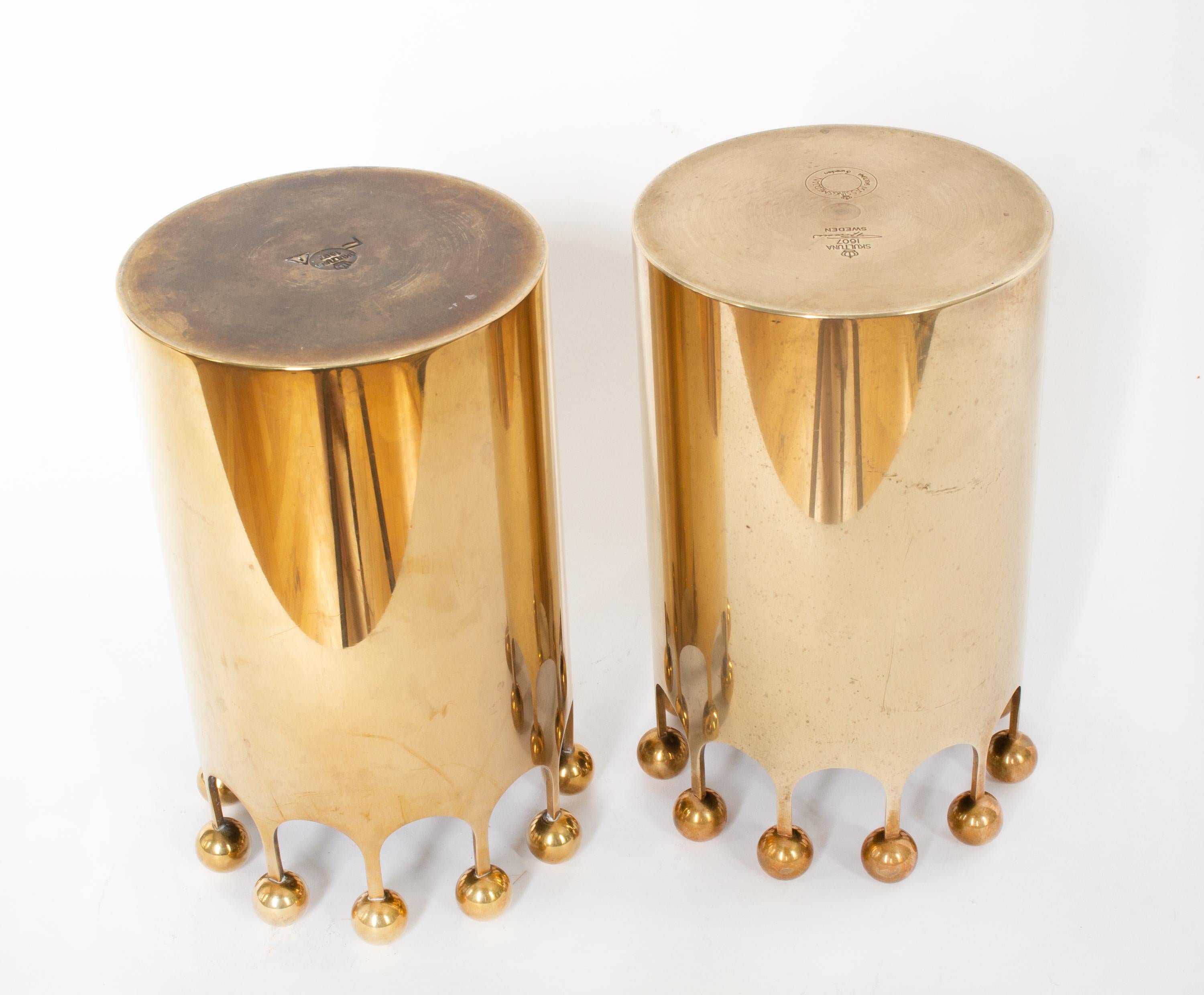 Suédois Paire de vases modernes scandinaves en laiton pour Skultuna, Suède, Pierre Forssell en vente