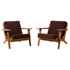 Paire de fauteuils scandinaves modernes vintage Hans J. Wegner modèle GE-290