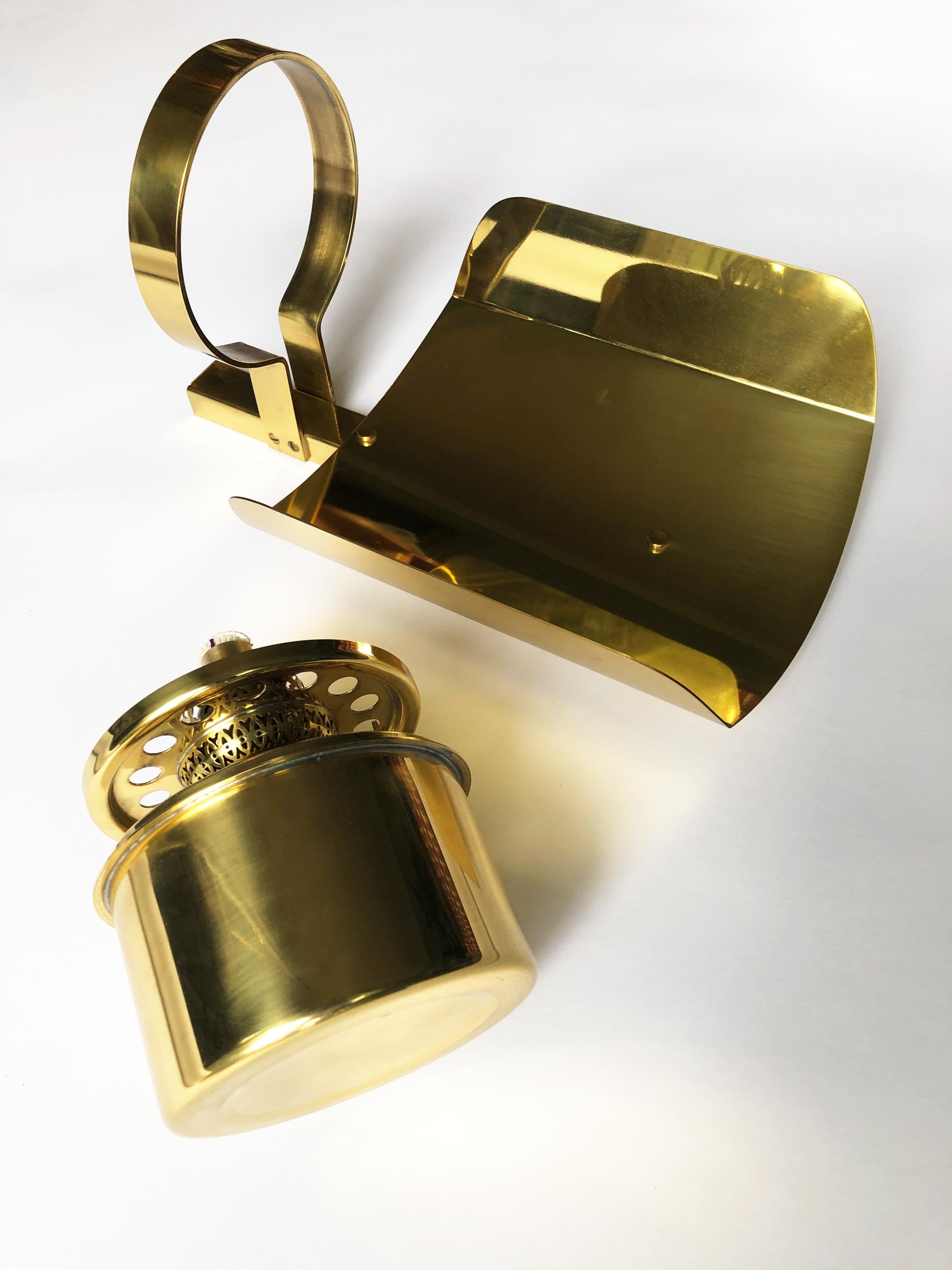 Brass Pair of Scandinavian Modern Wall-scones, L137, by Hans Agne Jakobsson, Markaryd For Sale