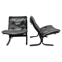Pair of Scandinavian Modernist  "Siesta" Easy Chairs for Westnofa