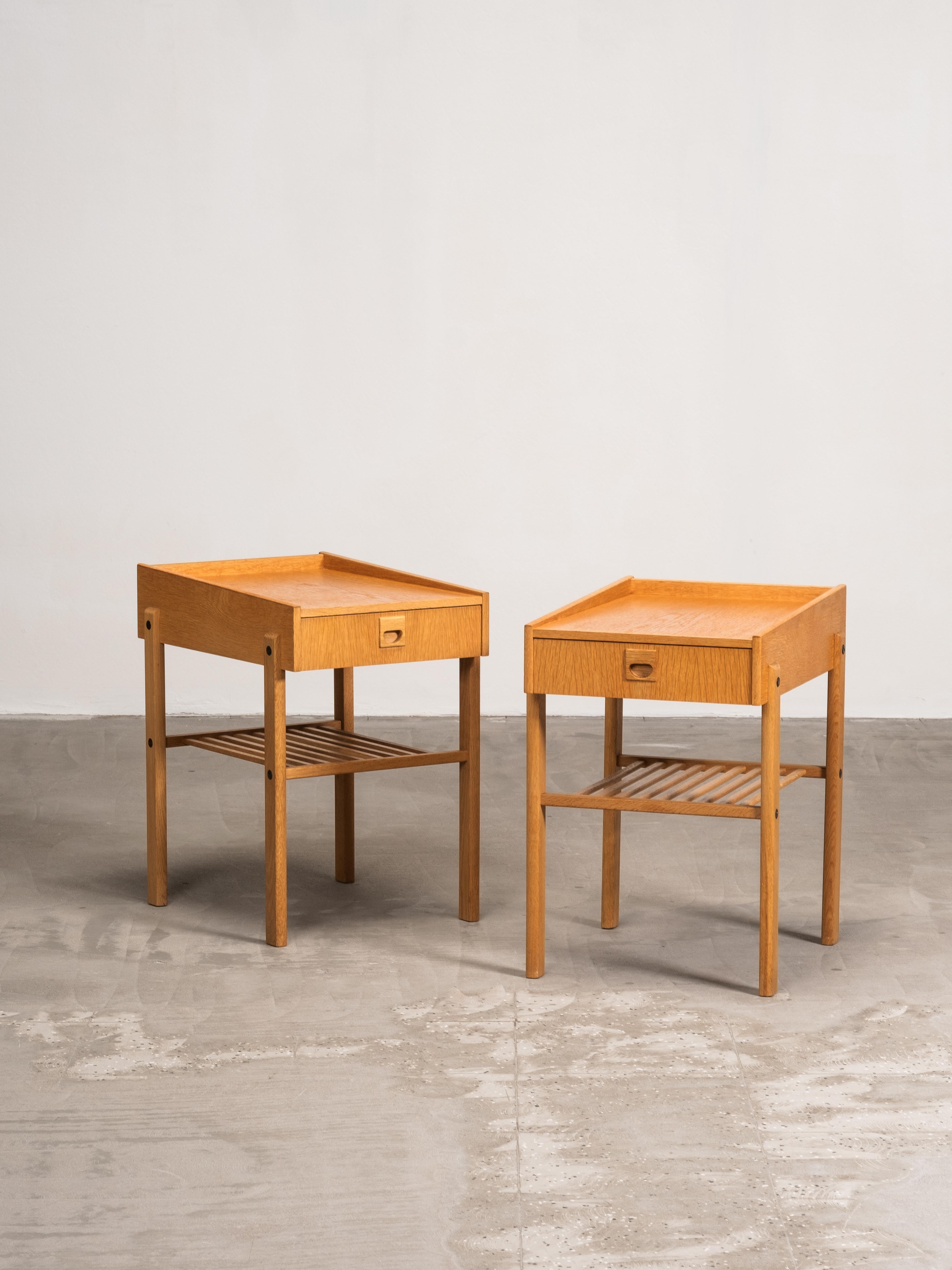 Pair of Scandinavian Oak Bedside Tables, 1960s For Sale 5
