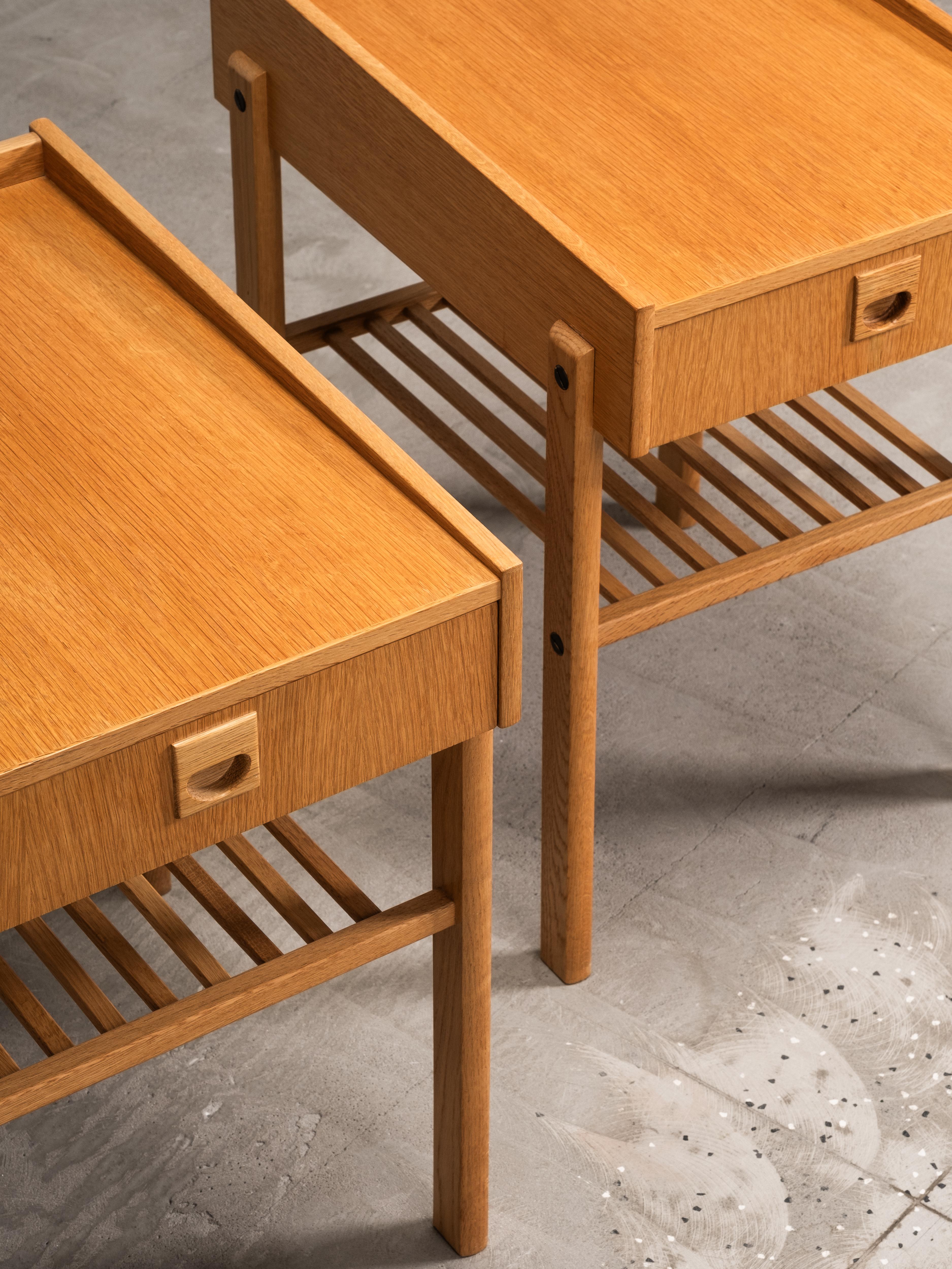 Swedish Pair of Scandinavian Oak Bedside Tables, 1960s For Sale