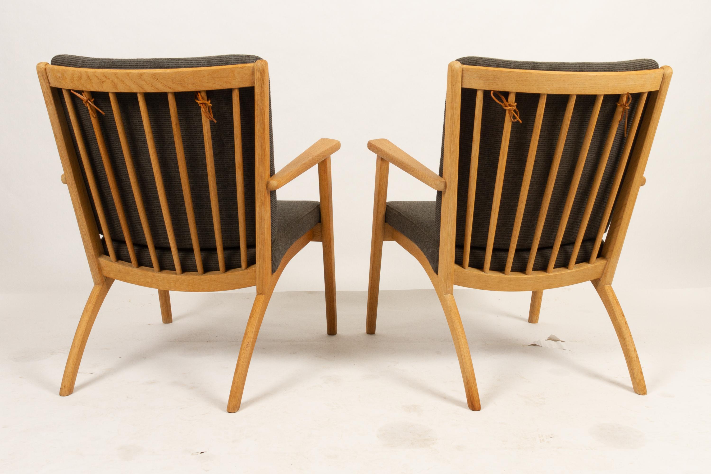 Pair of Scandinavian Oak Lounge Chairs, 1990s 4