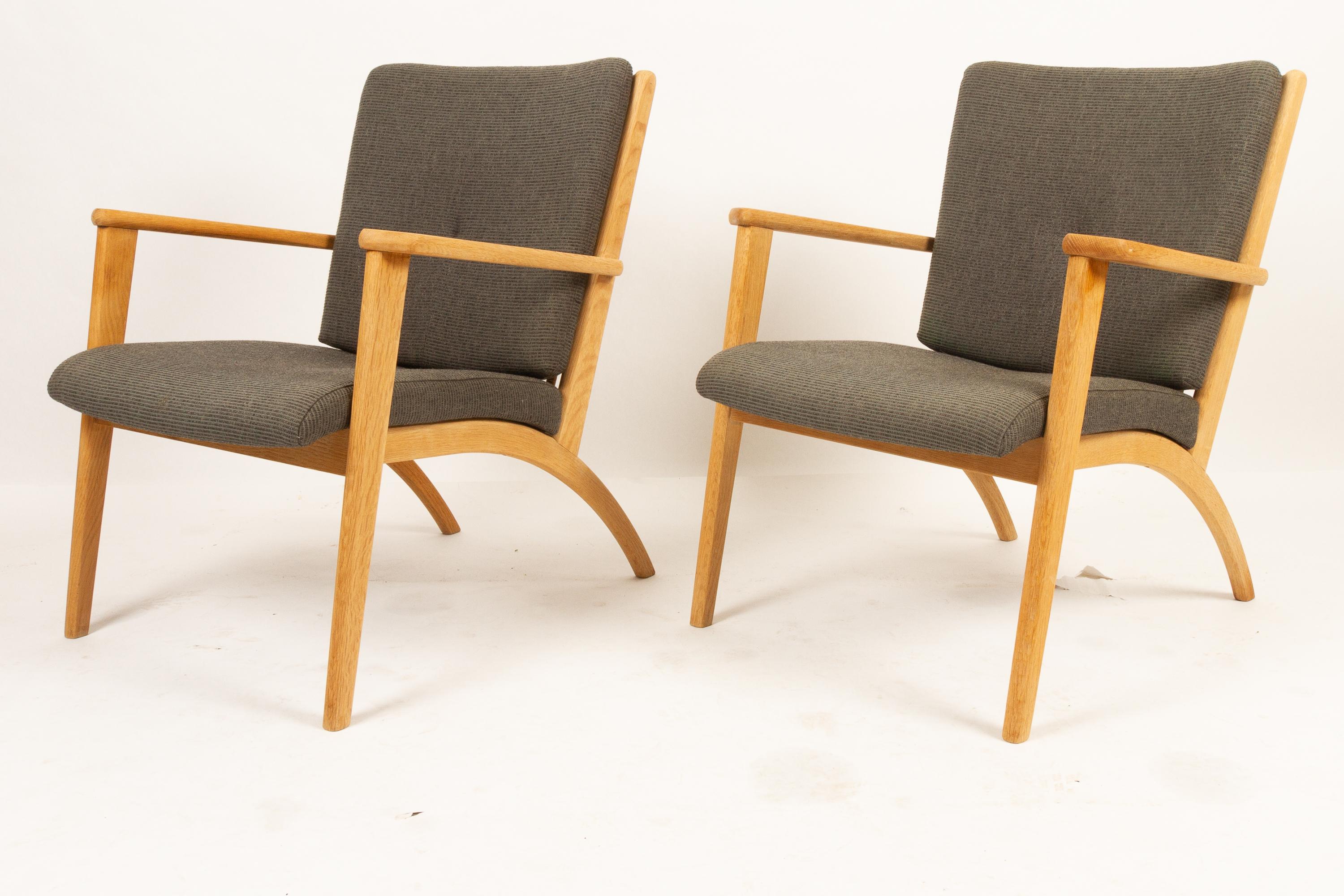 Scandinavian Modern Pair of Scandinavian Oak Lounge Chairs, 1990s