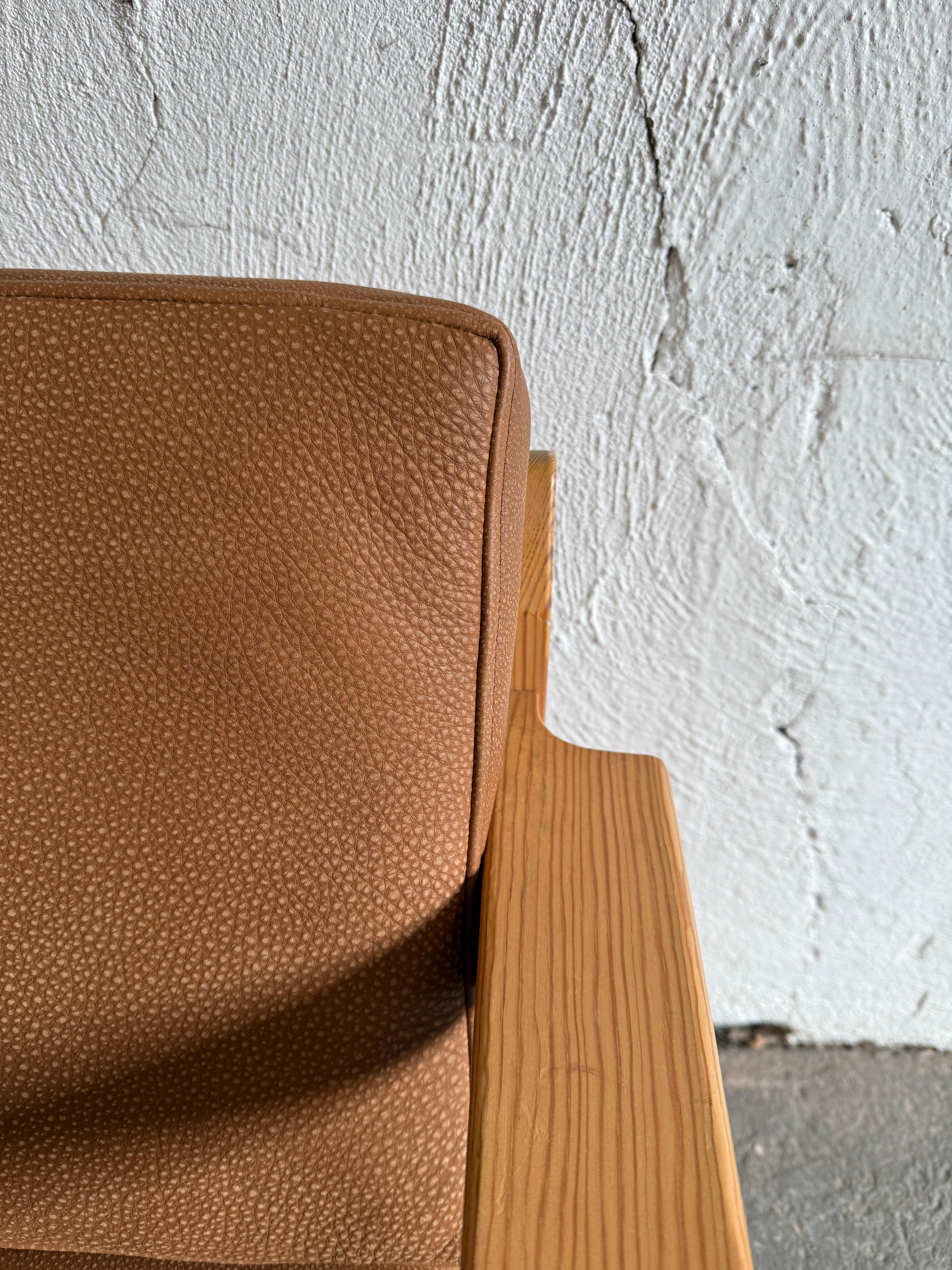 Mid-Century moderno Coppia di poltrone scandinave in pino di Bruksbo Made in Norvegia in vendita