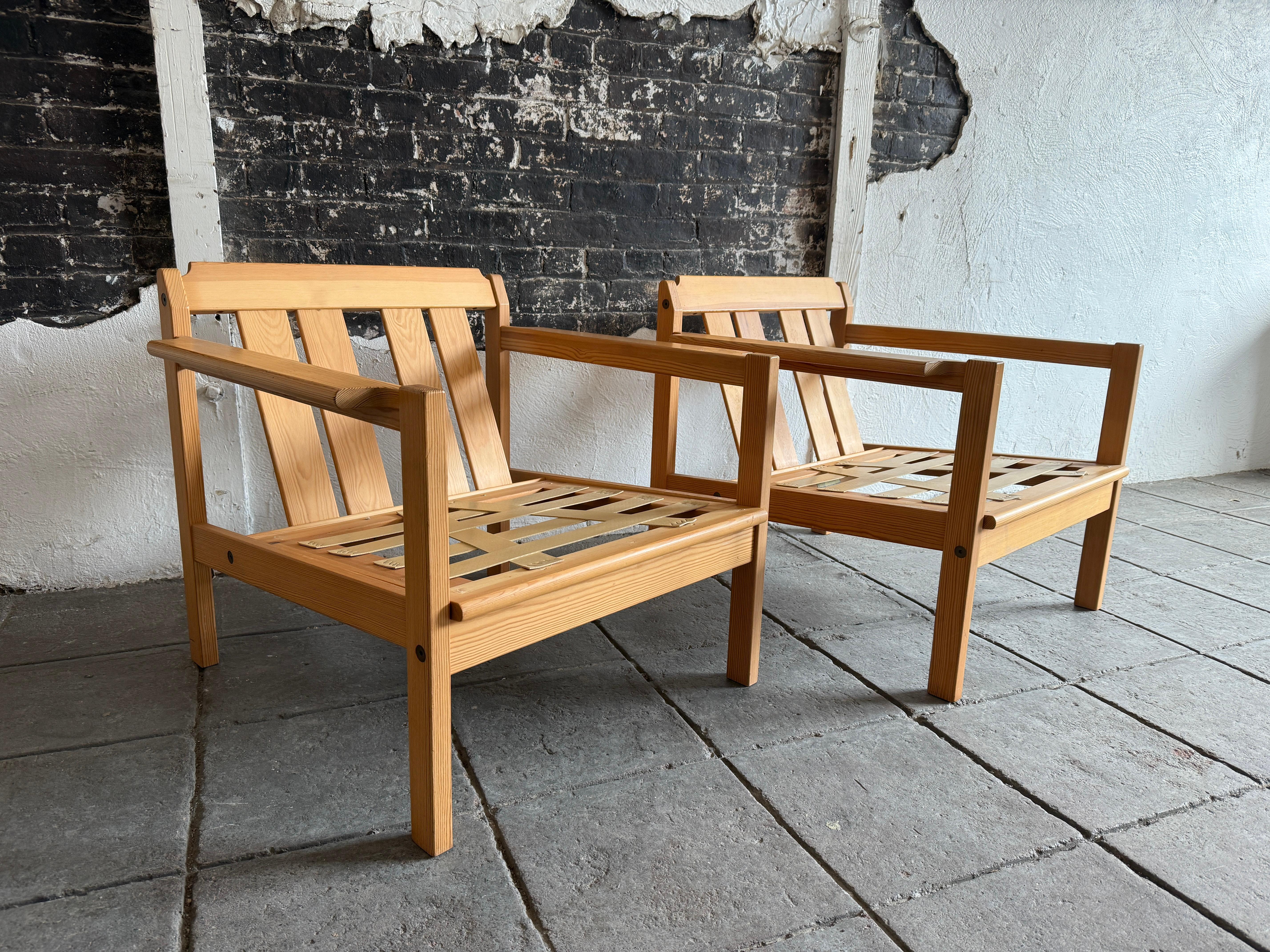 Coppia di poltrone scandinave in pino di Bruksbo Made in Norvegia in vendita 1
