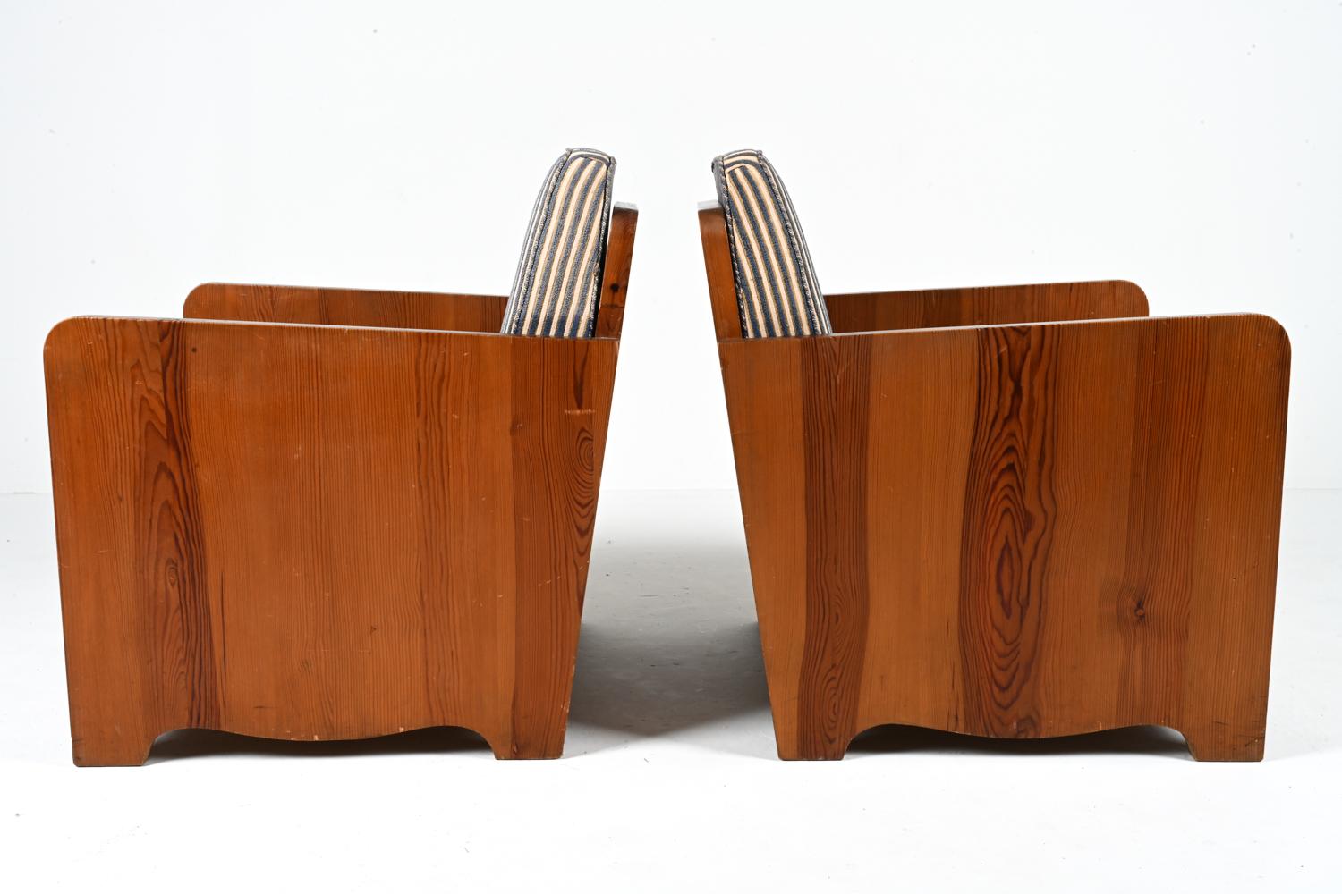 Pair of Scandinavian Pine Easy Chairs Attributed to Axel Einar Hjorth For Sale 5