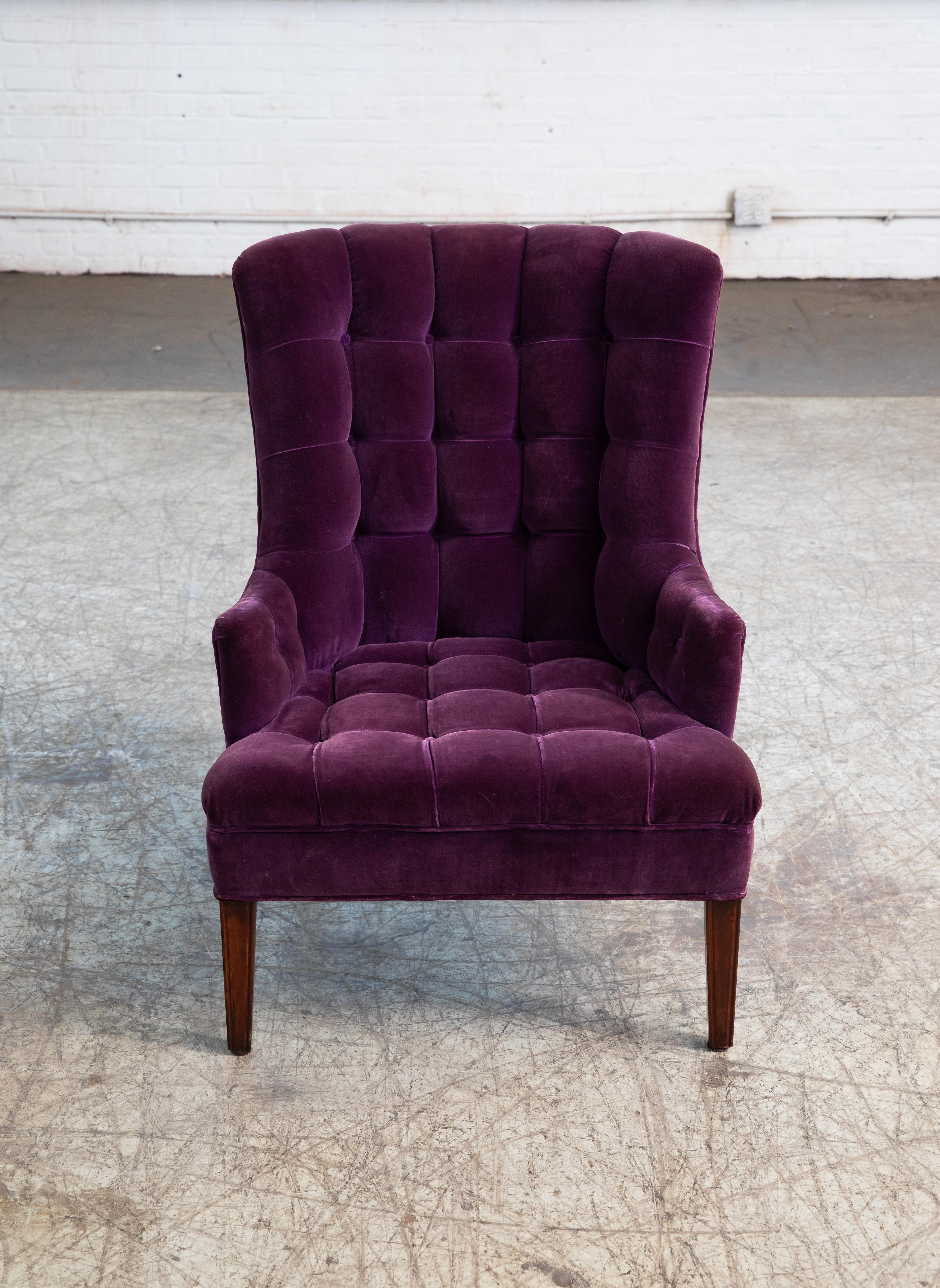 Mid-20th Century Pair of Scandinavian Slipper Chairs in Purple Velvet, circa 1950's