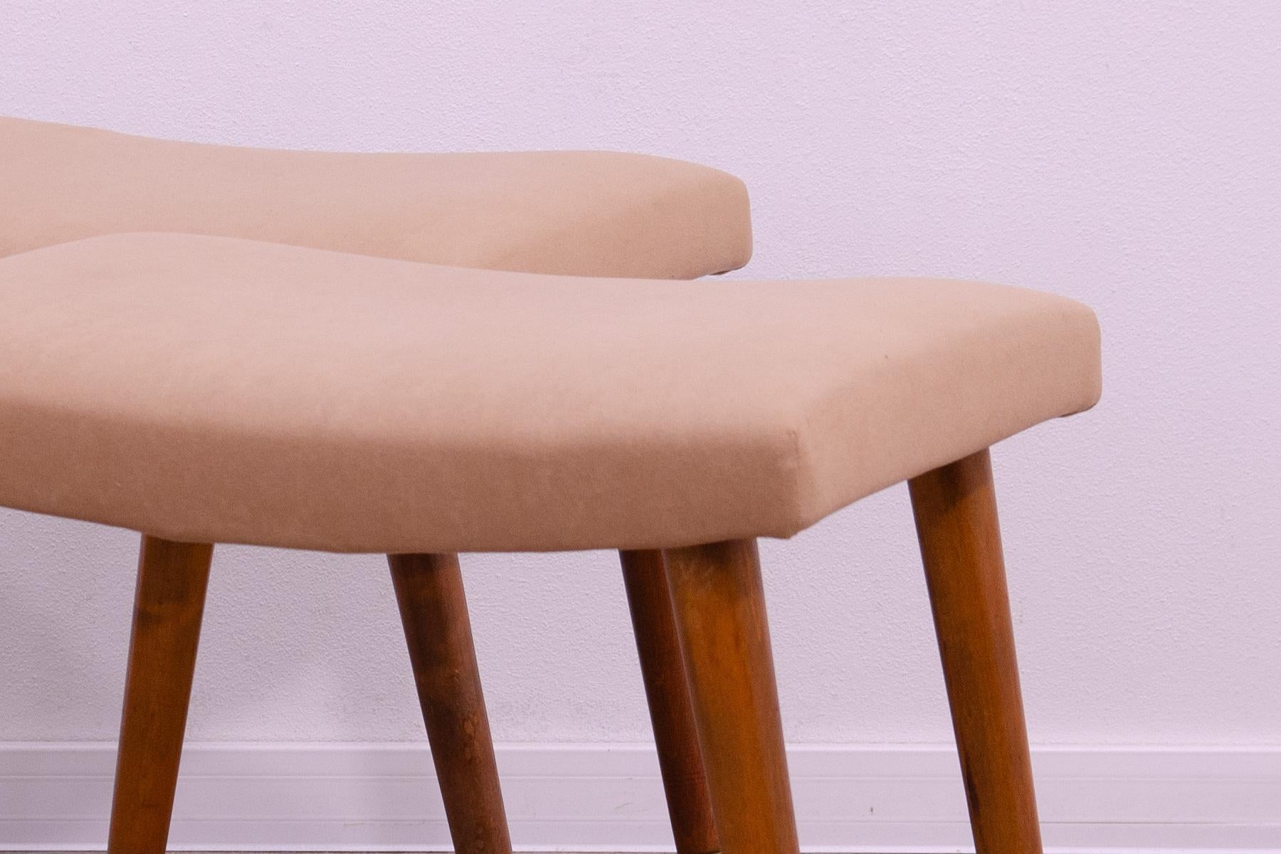 Mid-Century Modern Pair of Scandinavian style stools by Vyčítal and Sedláček, Czechoslovakia, 1960´ For Sale