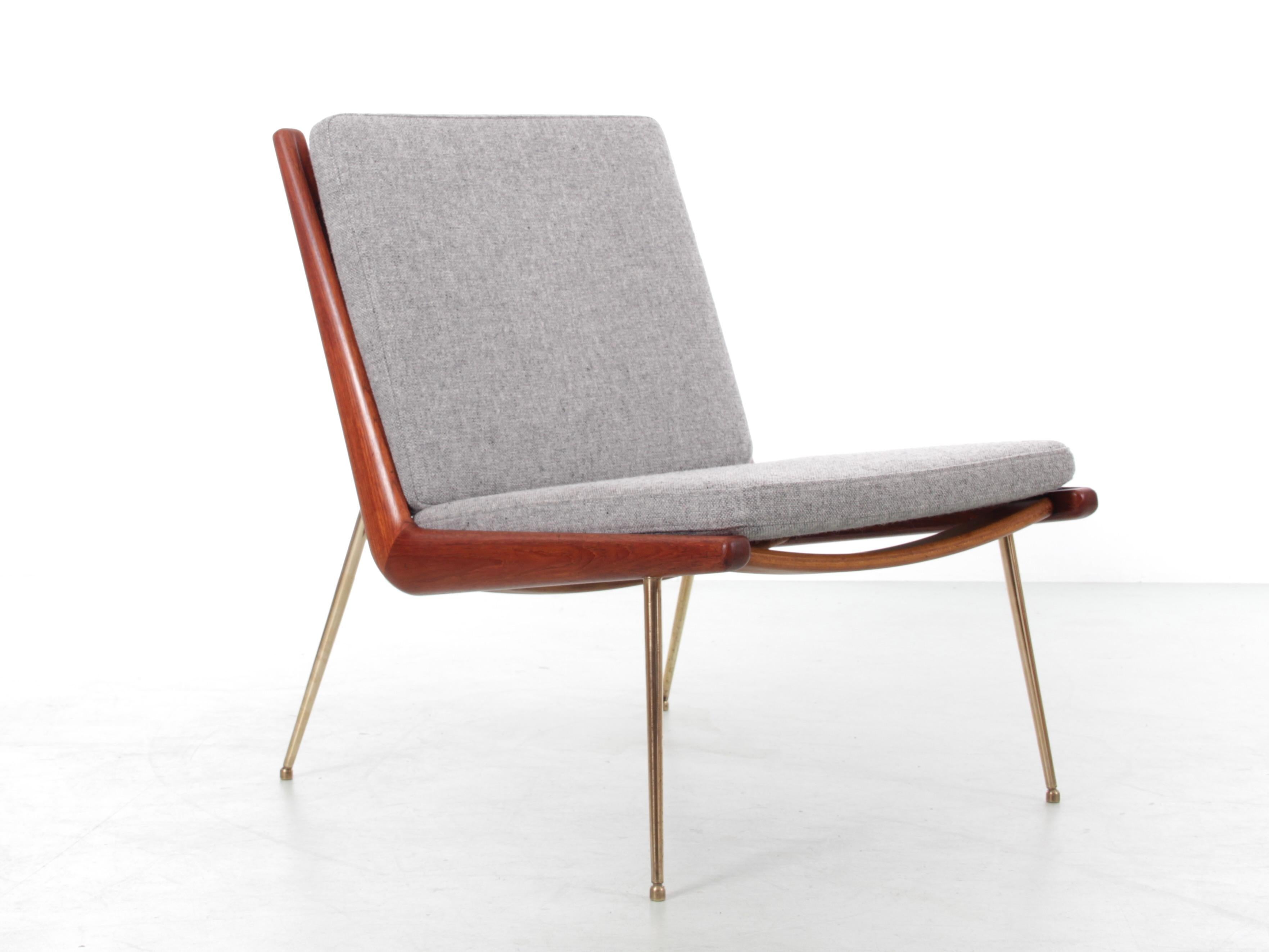 Ein Paar skandinavische Sessel aus Teakholz, Modell FD-134 „Boomerang“ von Peter Hvidt. (Skandinavische Moderne) im Angebot
