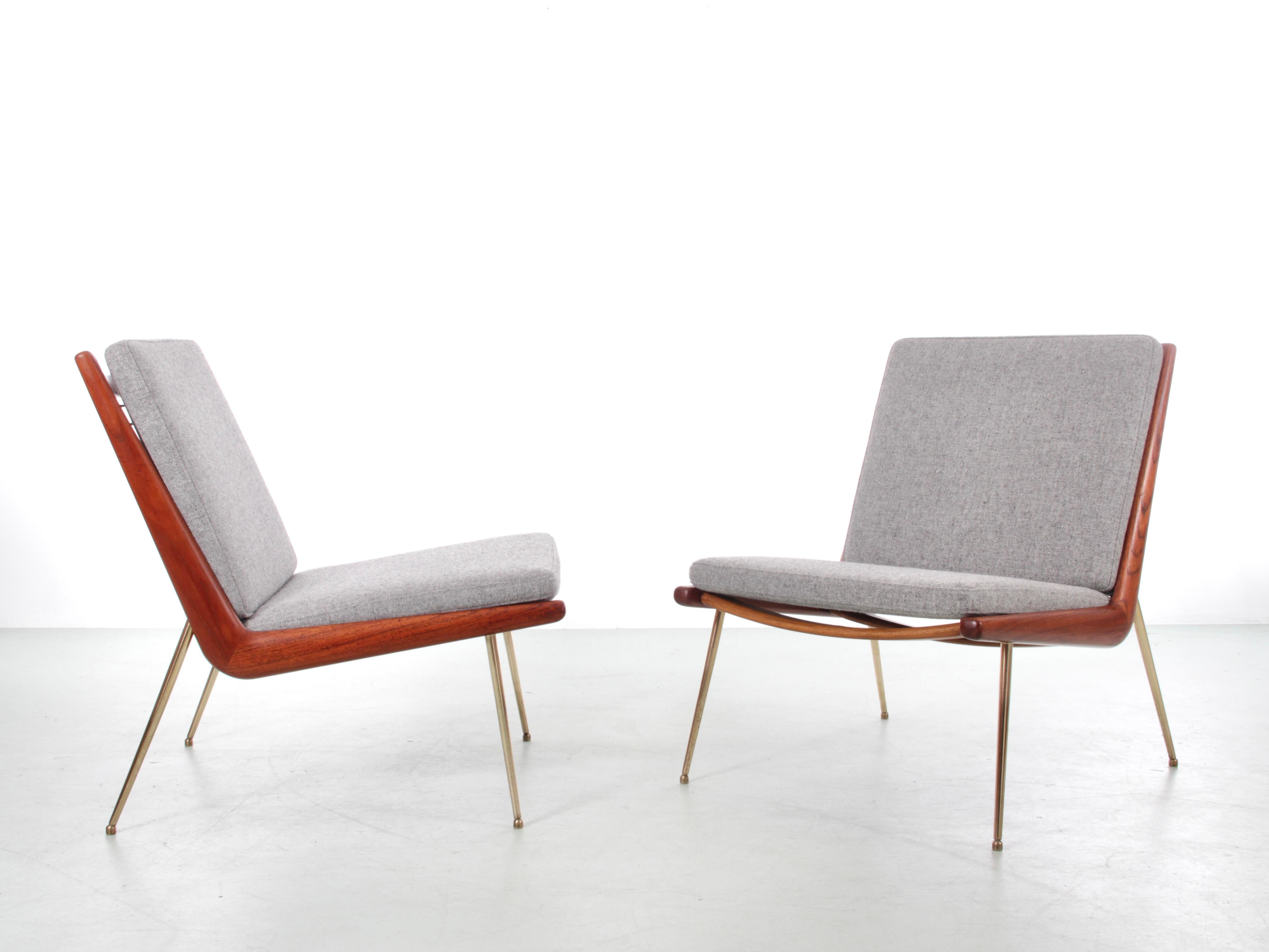 Ein Paar skandinavische Sessel aus Teakholz, Modell FD-134 „Boomerang“ von Peter Hvidt. (Europäisch) im Angebot