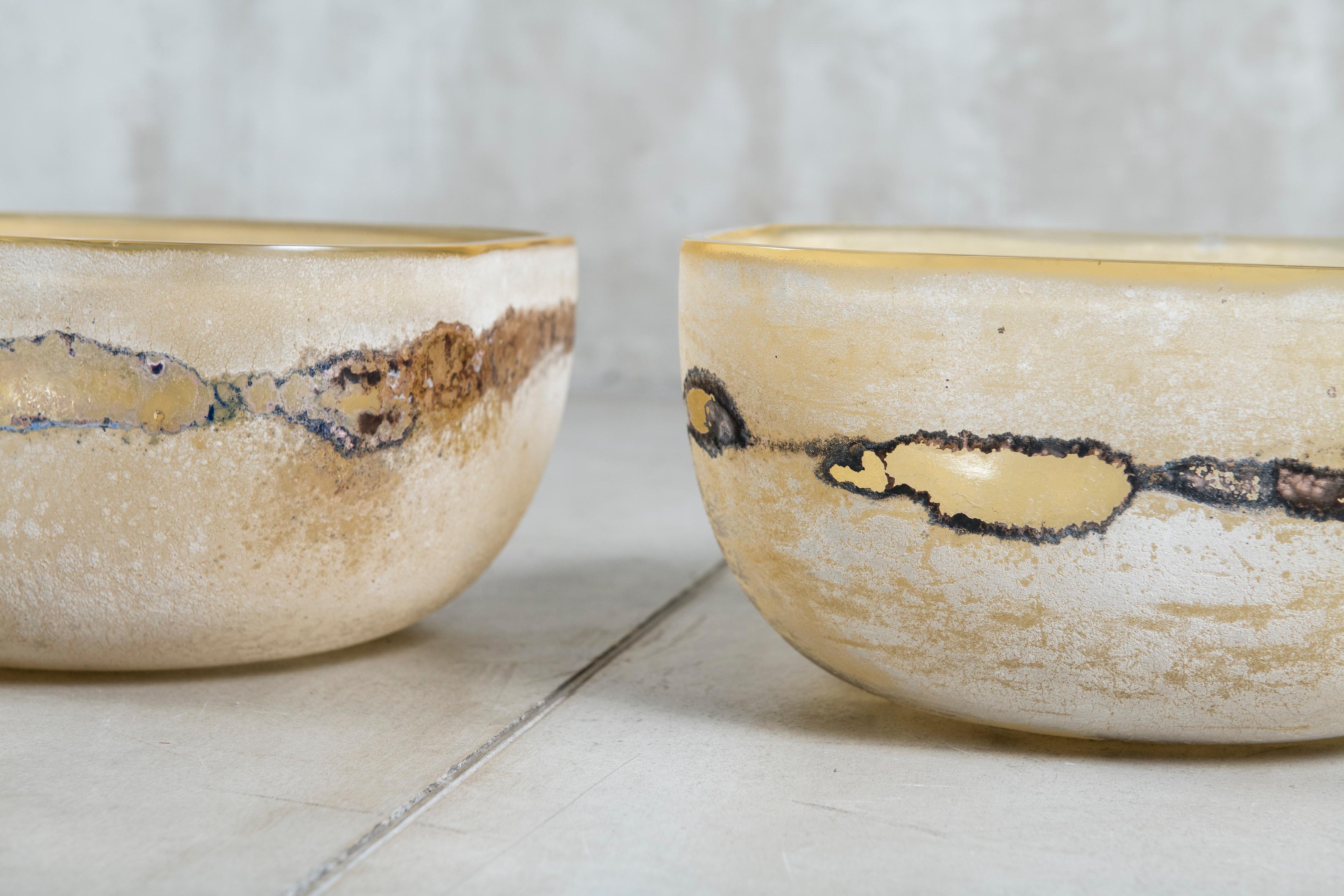 Mid-Century Modern Pair of Scavo Glass Bowls Signed Barbini Murano, Italy, circa 1960 For Sale