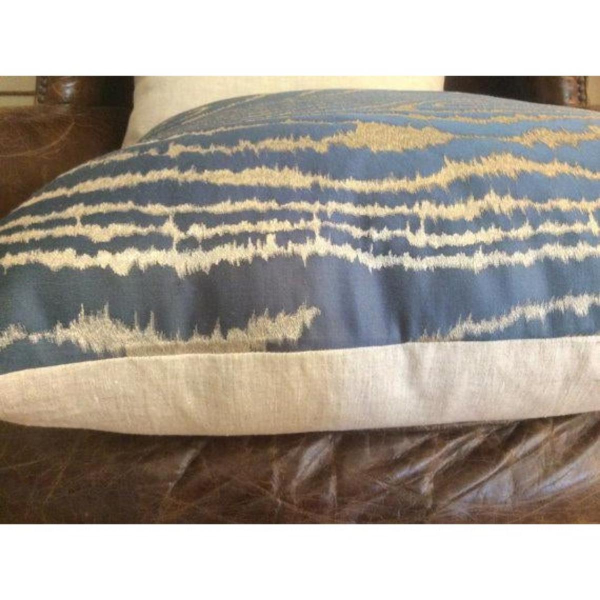 Americano Coppia di cuscini in finto bois di Schumacher in vendita