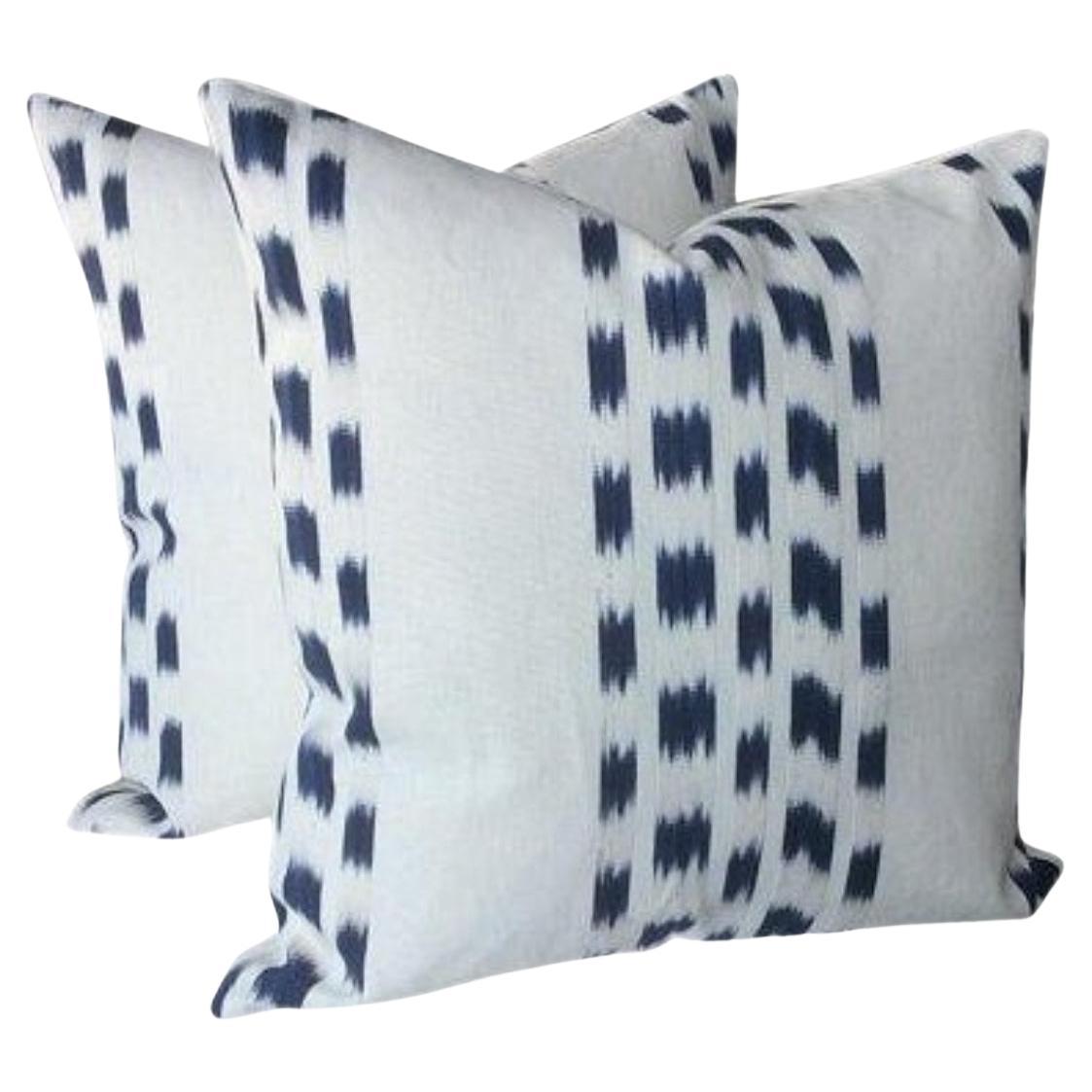 Coppia di cuscini a strisce Schumacher Izmir in Indaco